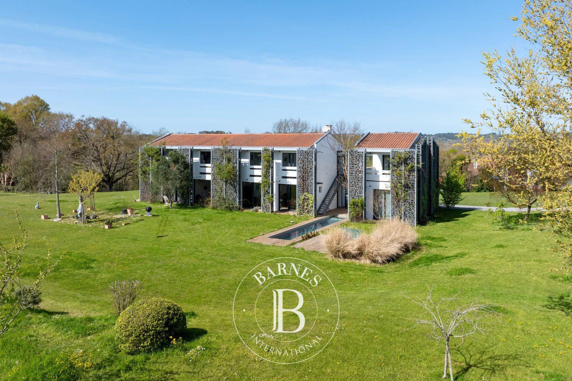 ARBONNE, PANORAMIC MOUNTAIN VIEW – SOUTH-FACING - picture 1