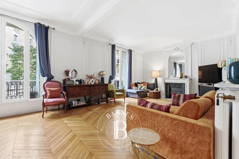 For Sale, Apartment Paris 18ème - picture 2