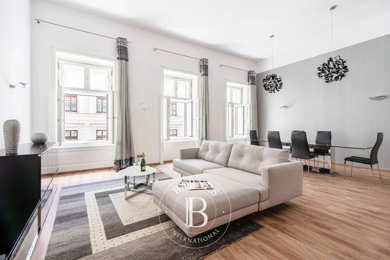 For Rent, Apartment Budapest V. kerülete - picture 1