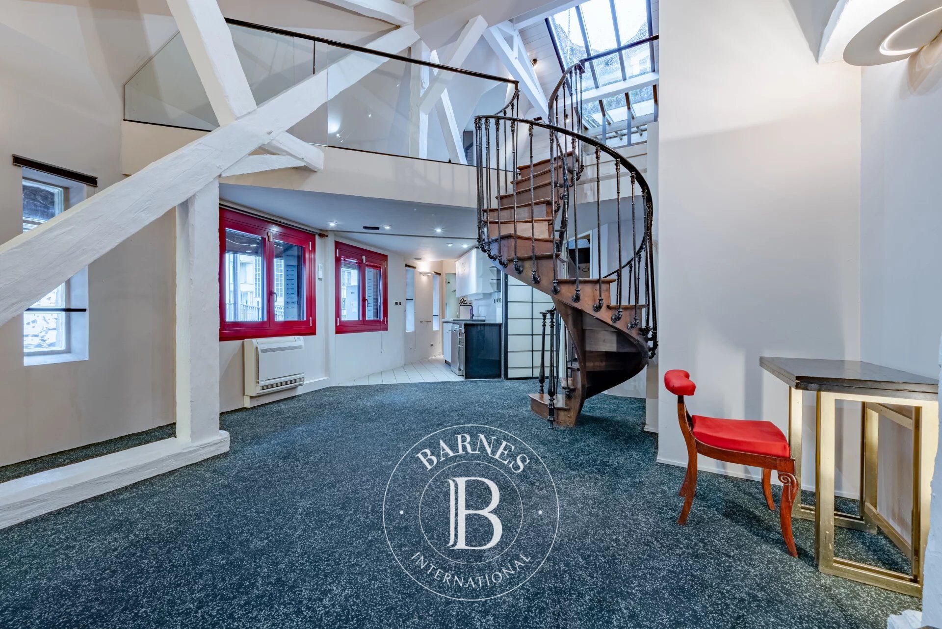 BARNES Annecy – ANNECY – BONLIEU – APPARTEMENT ATYPIQUE EN DUPLEX – CHARME DE L’ANCIEN - picture 3