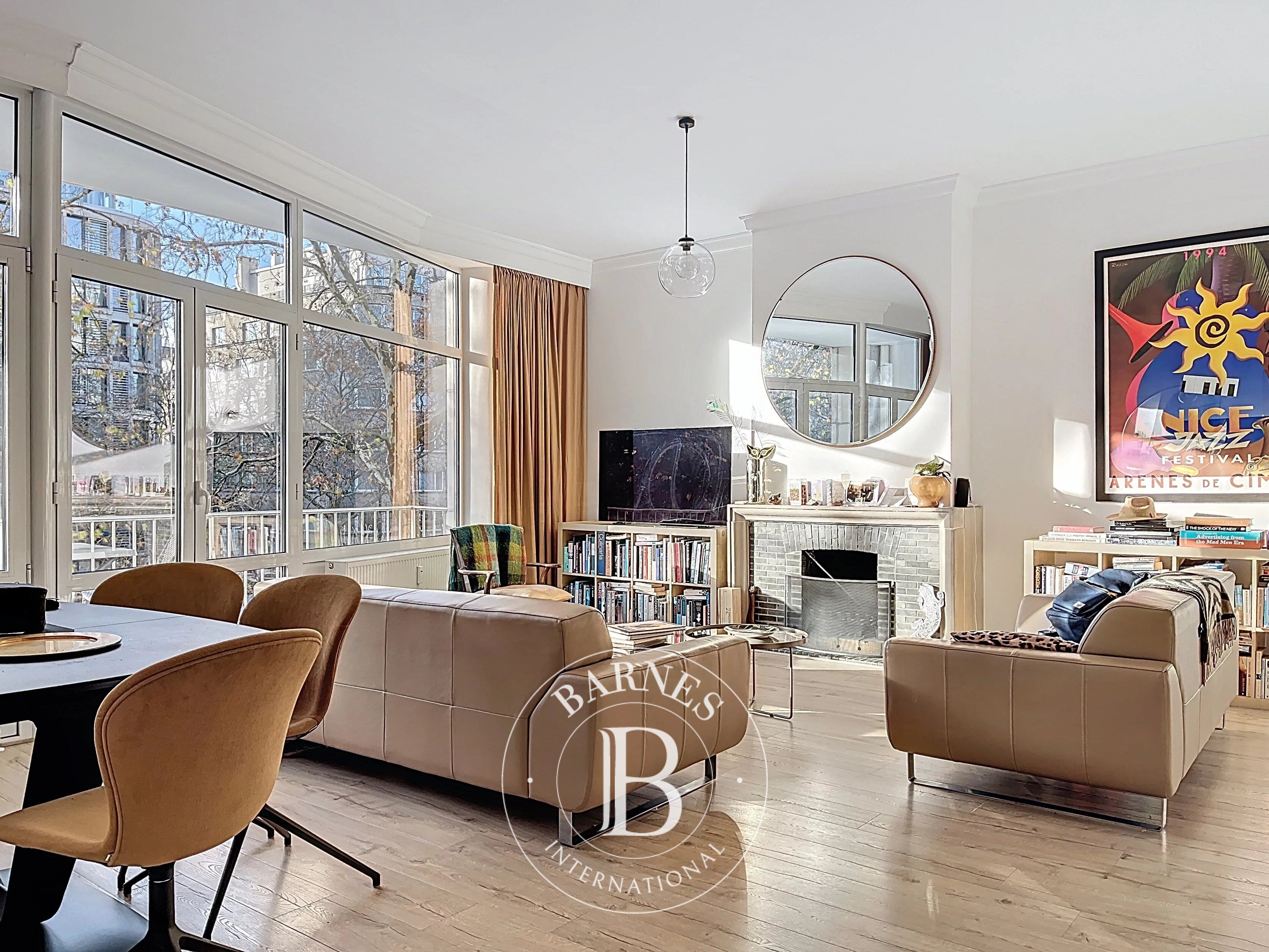 Louise - 2 bedroom apartment - picture 2