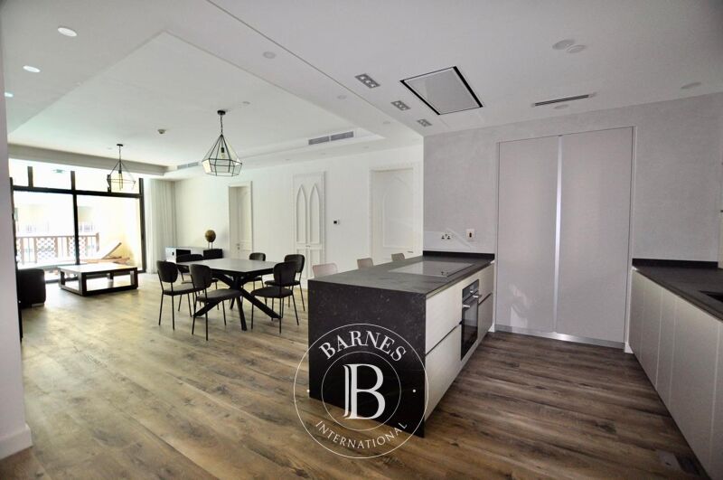 For Rent, Apartment Downtown Dubai - picture 2