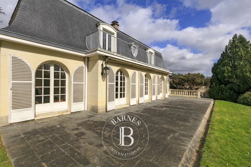 For Sale House | Buc - picture 2