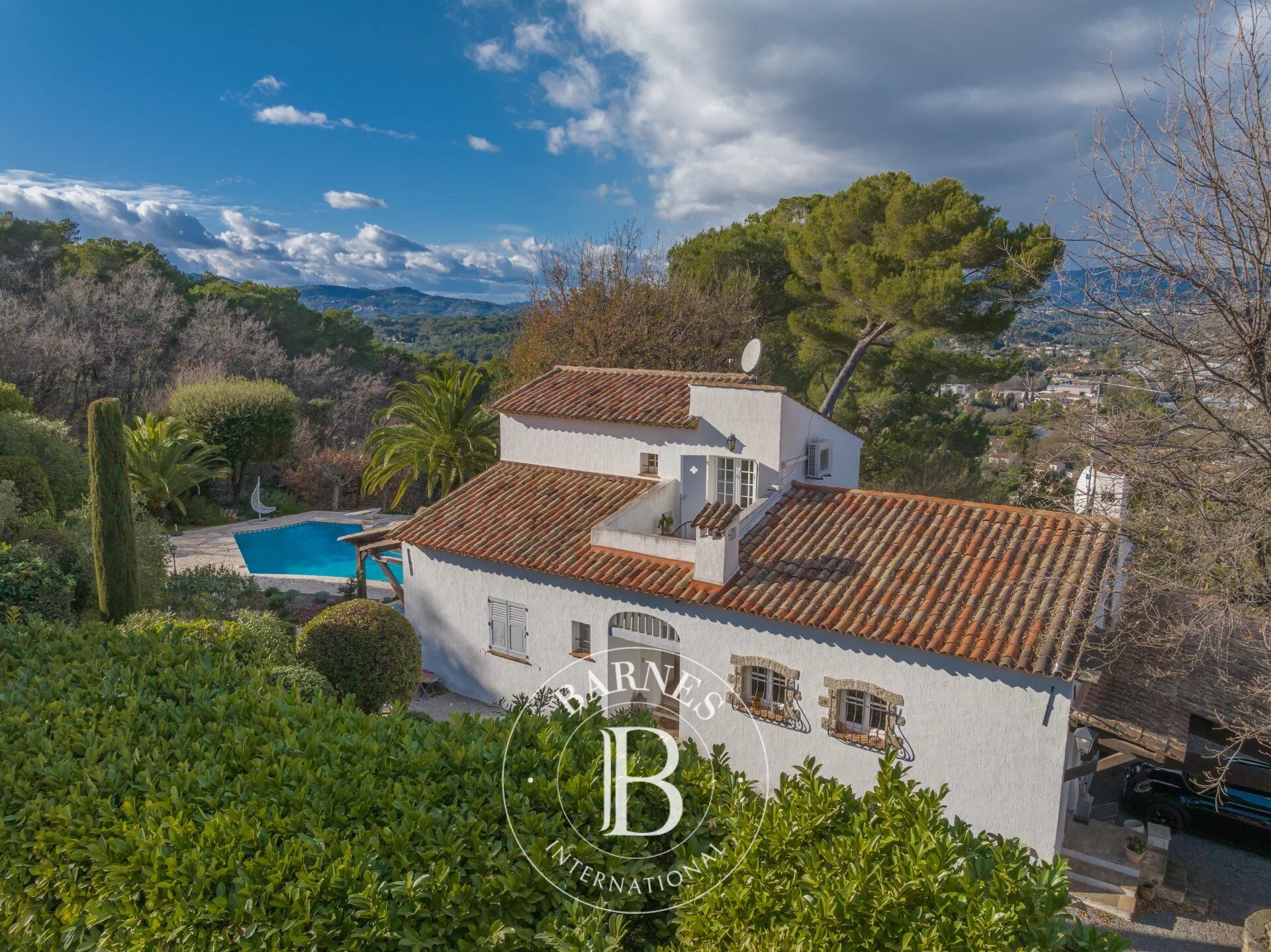 MOUGINS - GATED DOMAIN - OPEN VIEW - picture 1