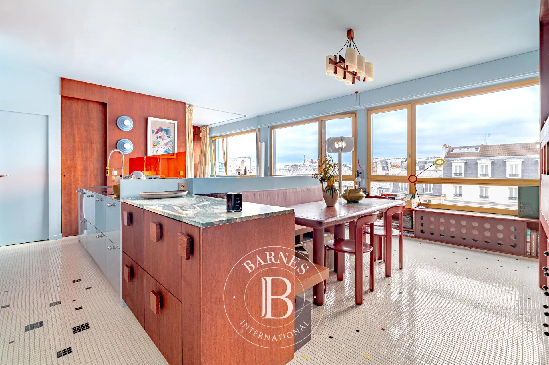 Exclusivité Paris XIV - Raspail : lieu rare, étage élevé, vues panoramiques, conçu et rénové par architecte - picture 2