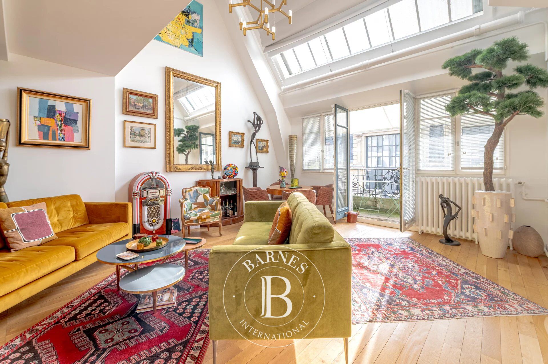 Bien sous offre acceptée - Paris 14 Raspail : rare atelier d'artiste rénové avec terrasse plein sud - picture 2