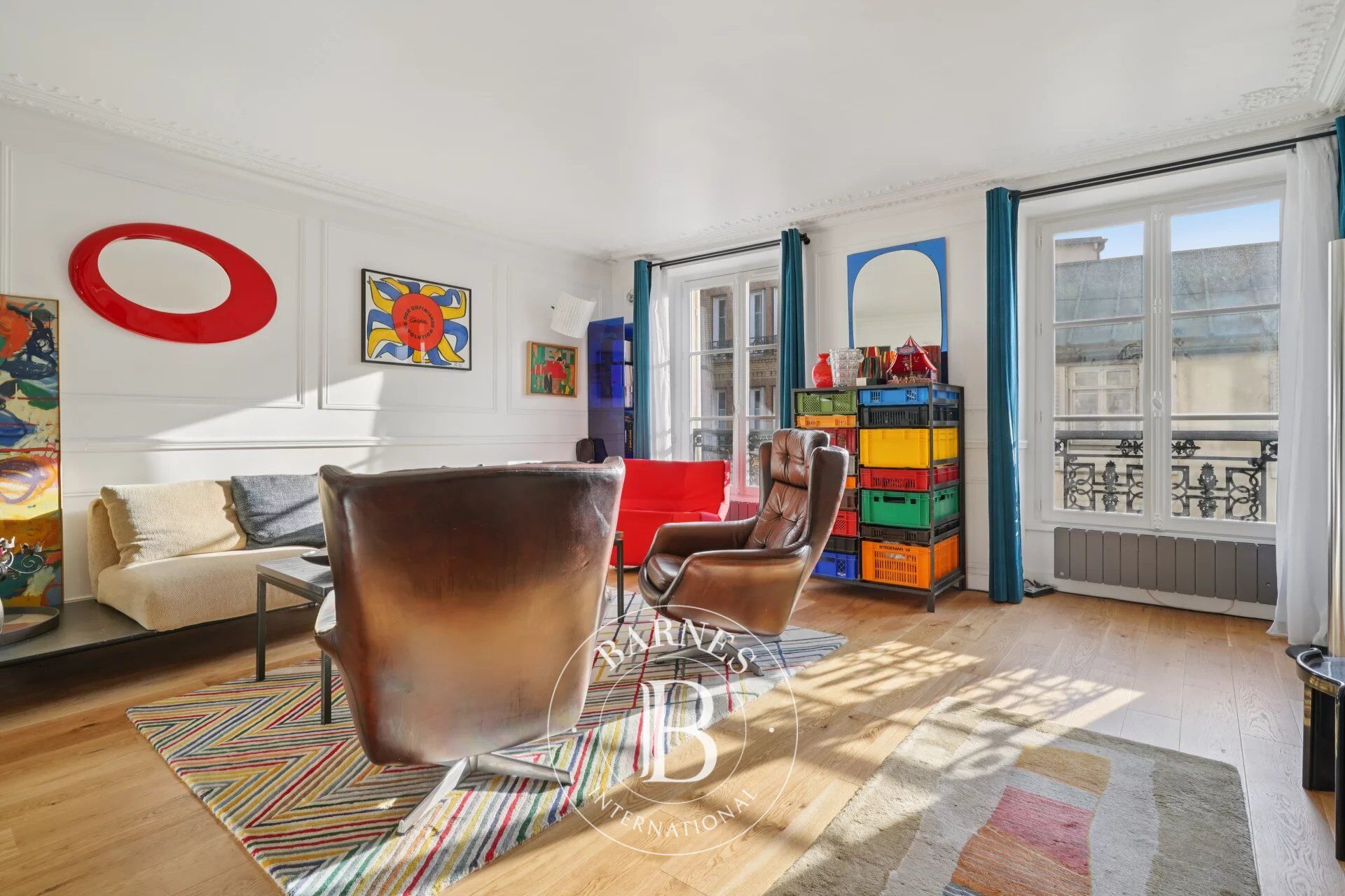 Paris 7 - Sèvres-Babylone - Sunny apartment - Immaculate condition - 2/3 bedrooms - picture 1