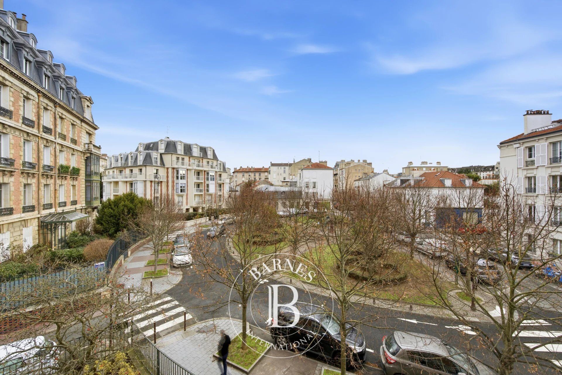 Charenton - Place Henri IV - Appartement 3 chambres - Balcon - picture 2