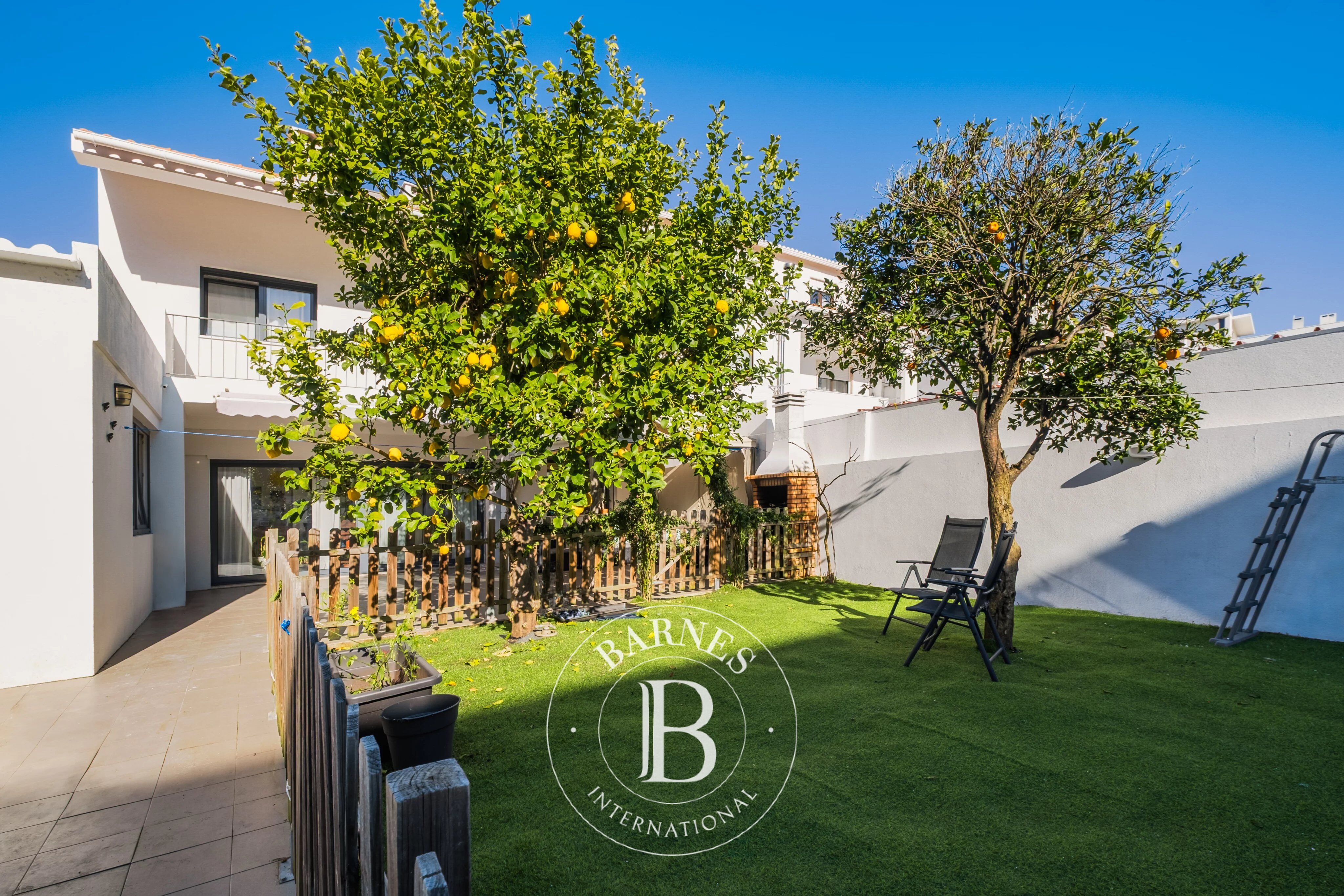 Haus Oeiras e S. Julião da Barra, Paço de Arcos e Caxias - picture 1