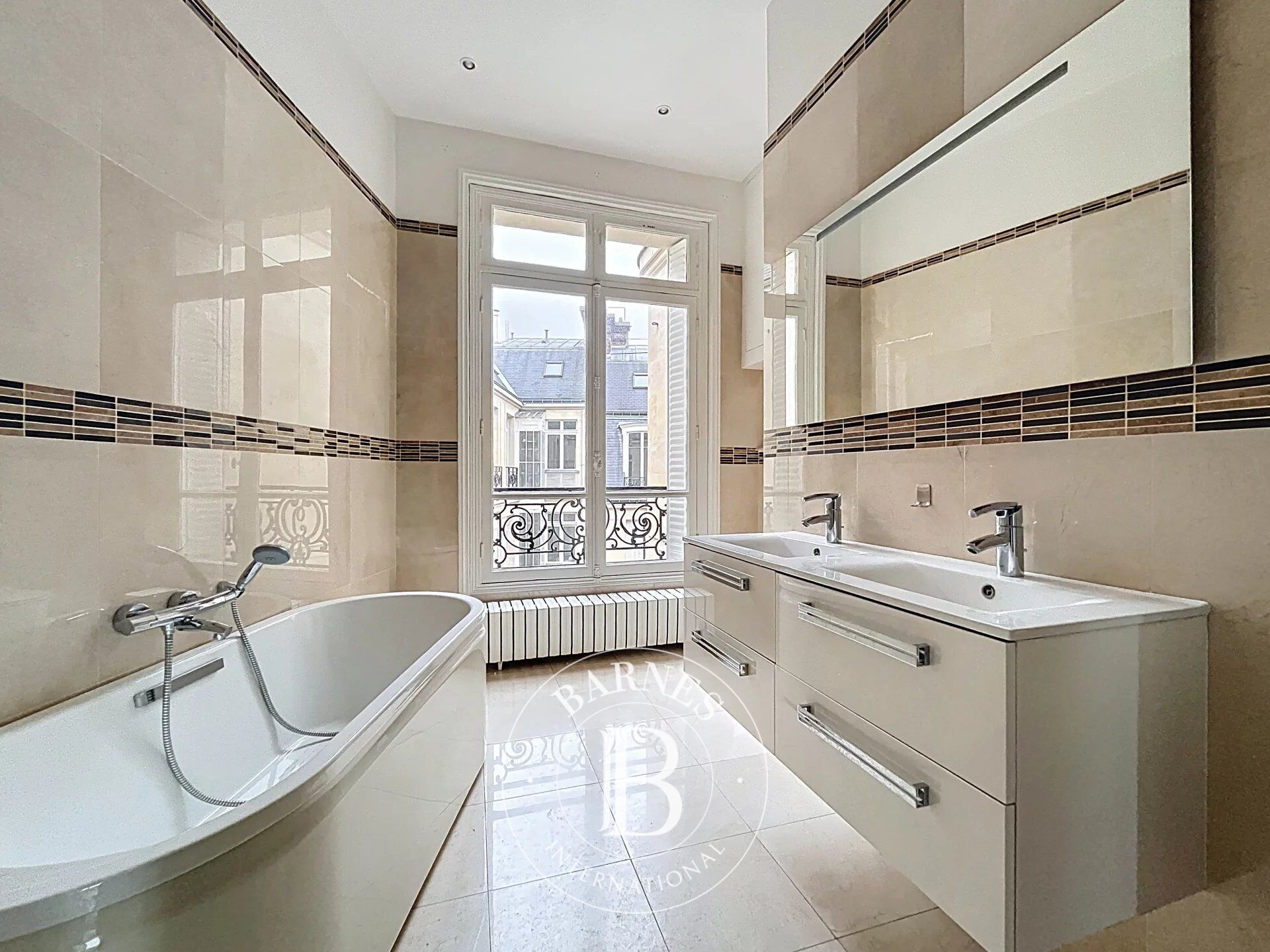 Zu vermieten Wohnung | Paris 16ème - picture 4