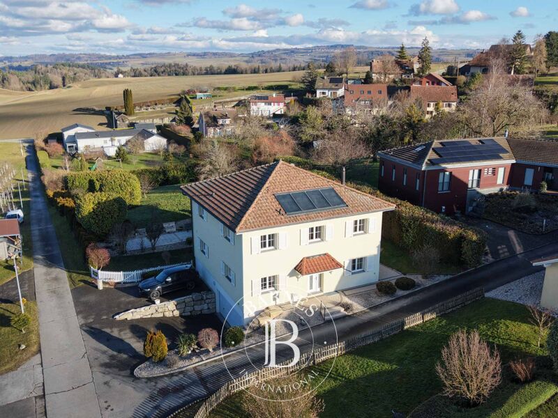 À vendre, Villa Ursins - picture 1