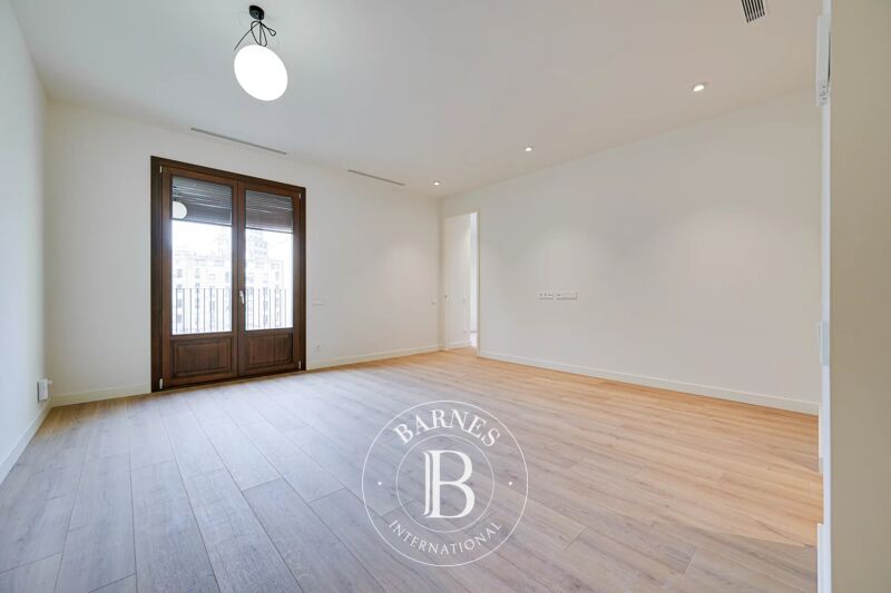 For Sale, Penthouse Barcelona - picture 3