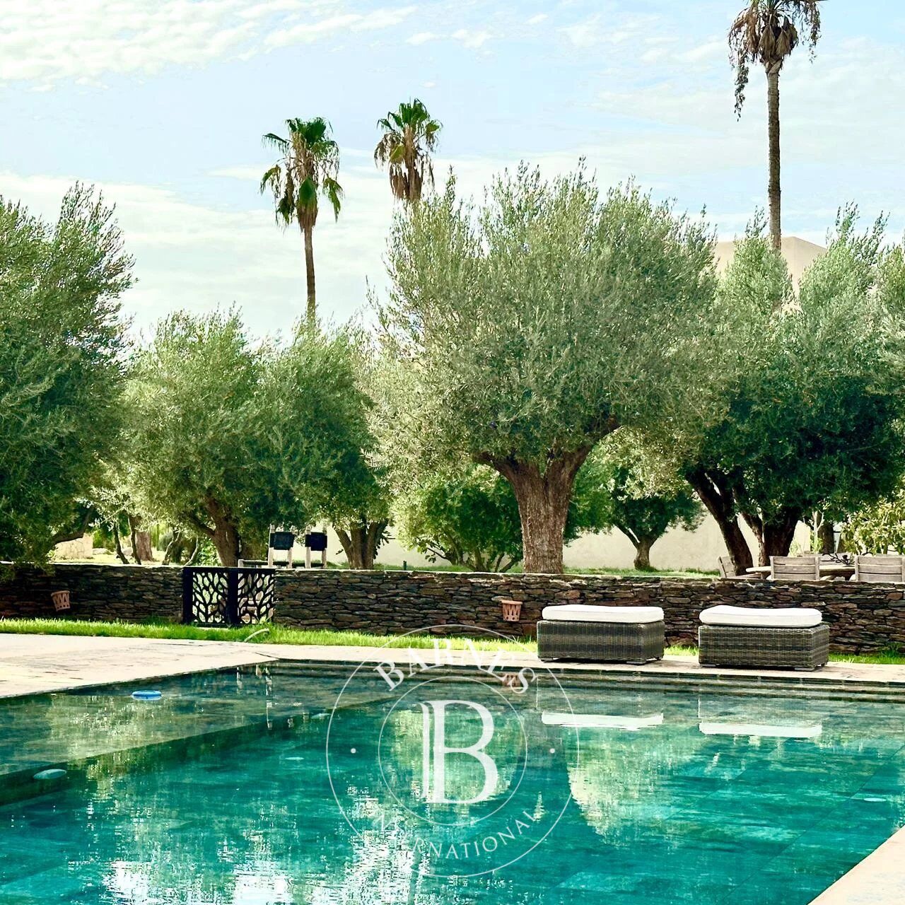 Front-row villa on Amelkis golf course - picture 3