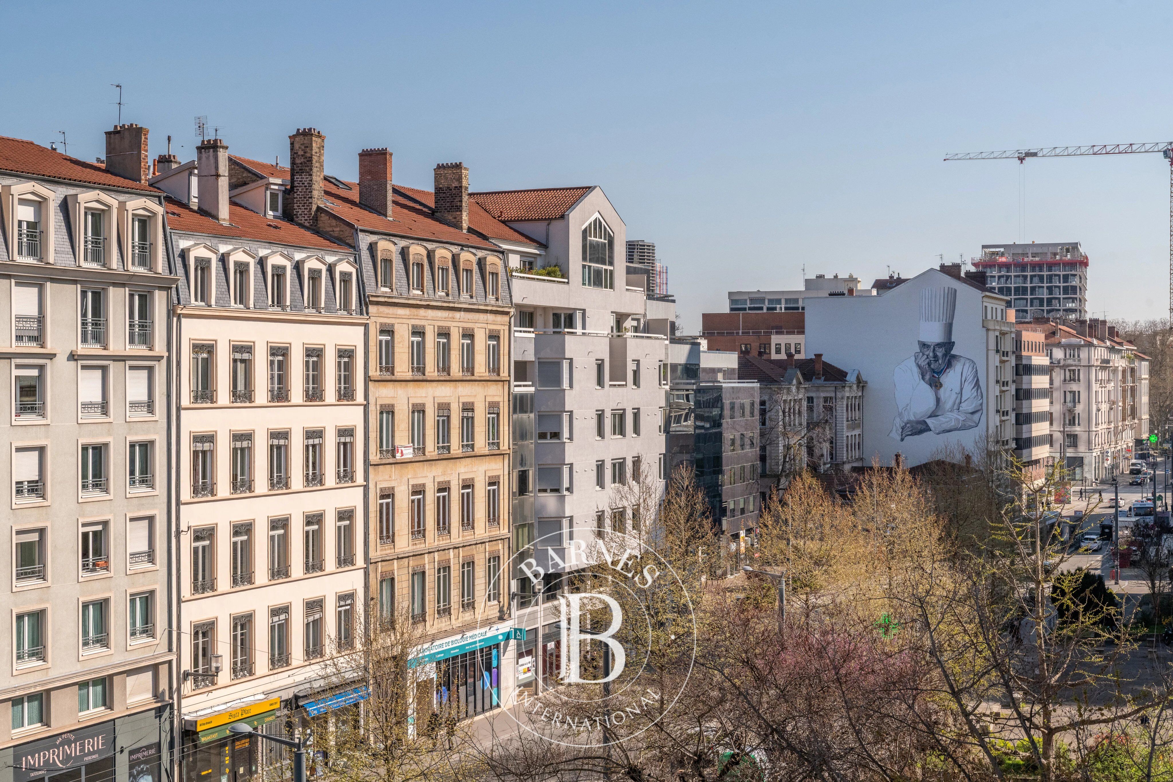 Lyon 3 - Appartement 87,37 m²  - 3 chambres - Loggia - picture 2