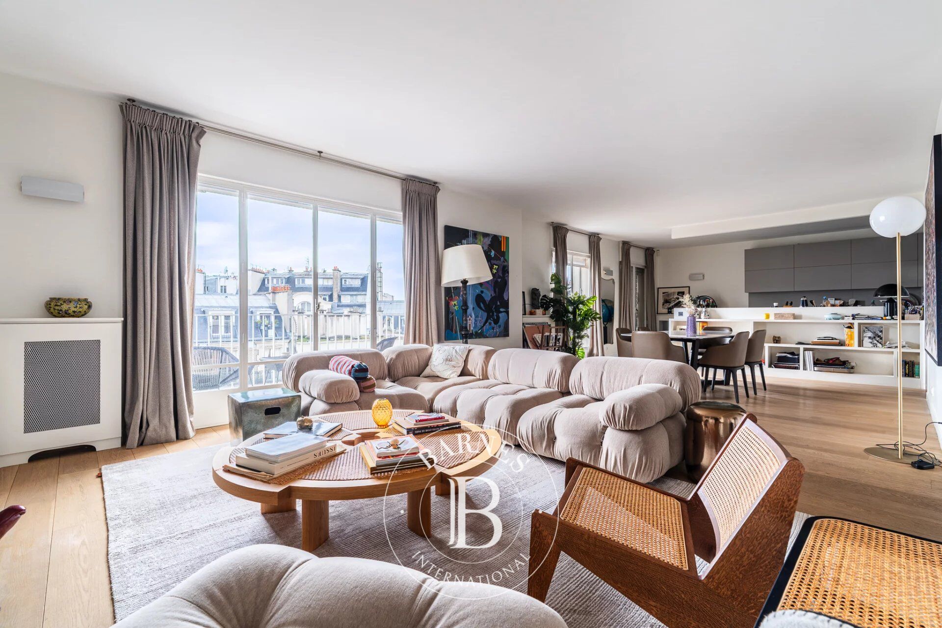 Paris 16 - Belles Feuilles - 4-bed apartment with unobstructed views and balconies - picture 2