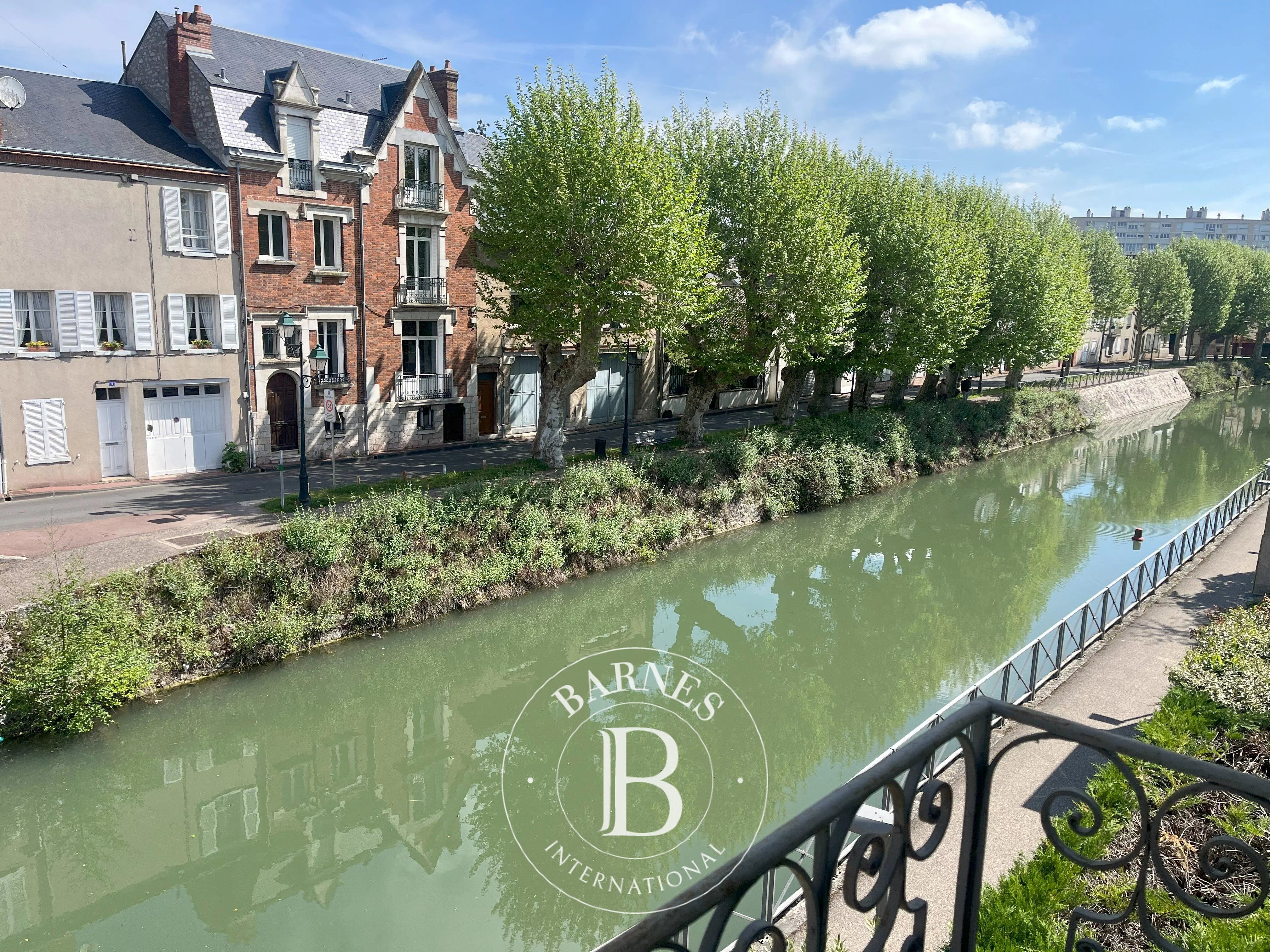 Anwesen Montargis - picture 2