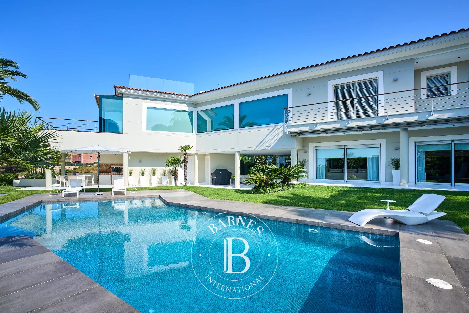 Maison individuelle à vendre à Sant Pol de Mar (Barcelone). - picture 2