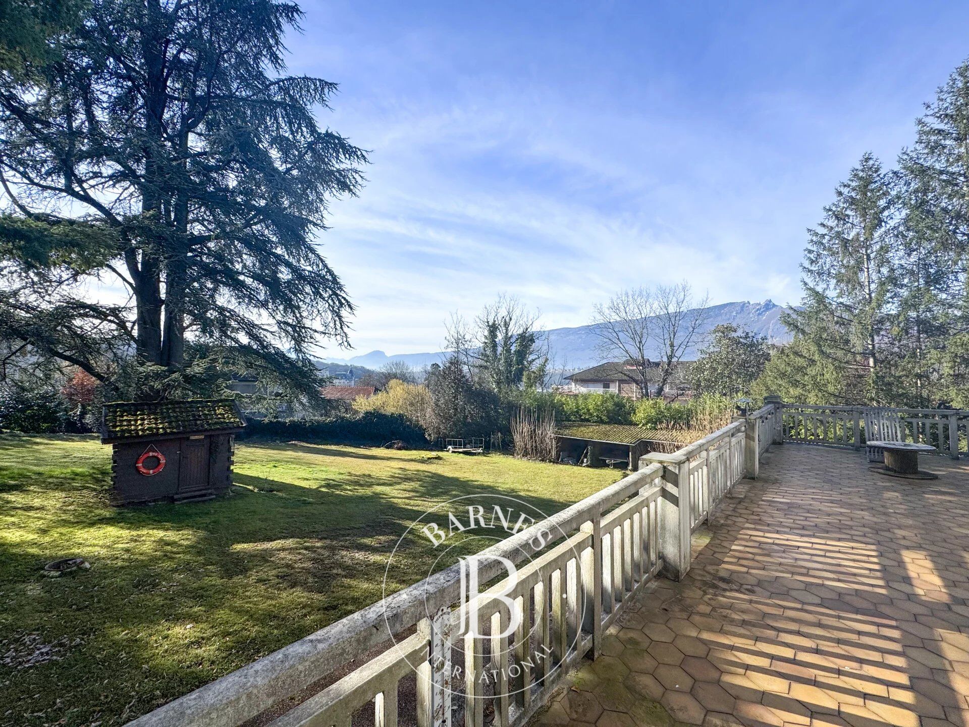 BARNES Aix-les-Bains - AIX-LES-BAINS - PREMIÈRES HAUTEURS - VILLA ANNÉES 30 CLASSÉE - PARC 2 560 M² - VUE MONTAGNES - picture 3