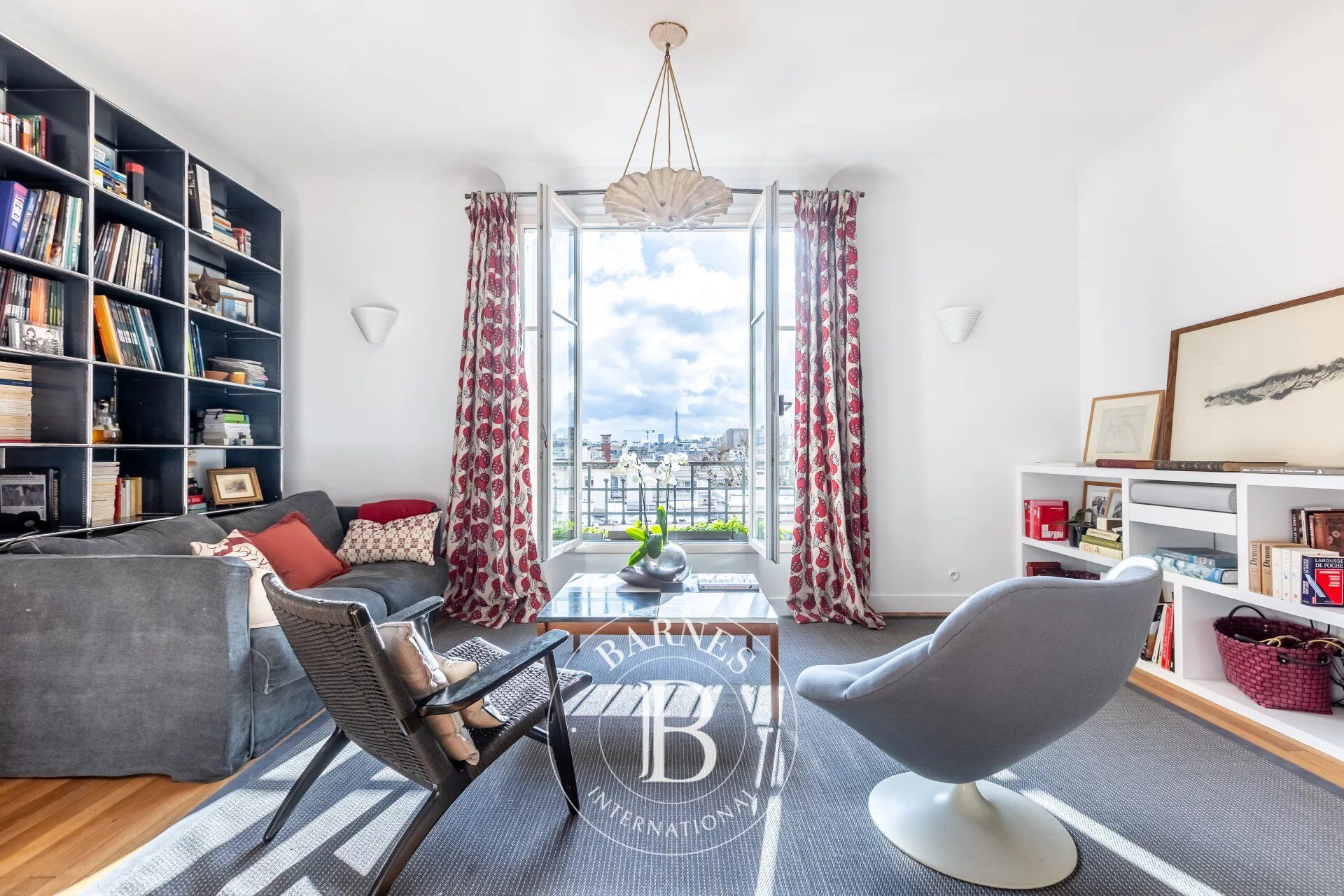 Neuilly - Longchamp-Pont de Neuilly - Appartement 3 chambres - Etage élevé - picture 2