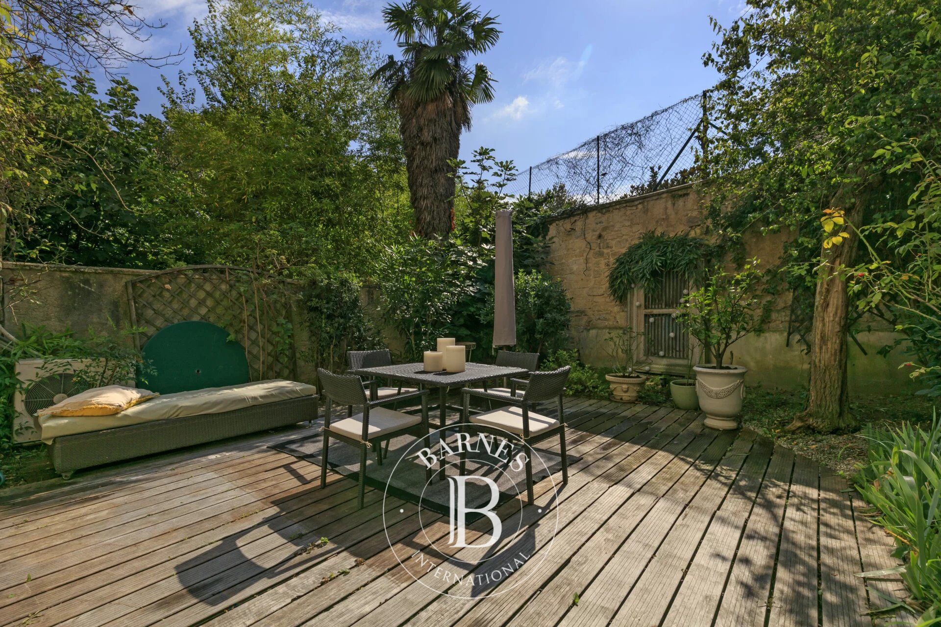 Haus Suresnes - picture 1