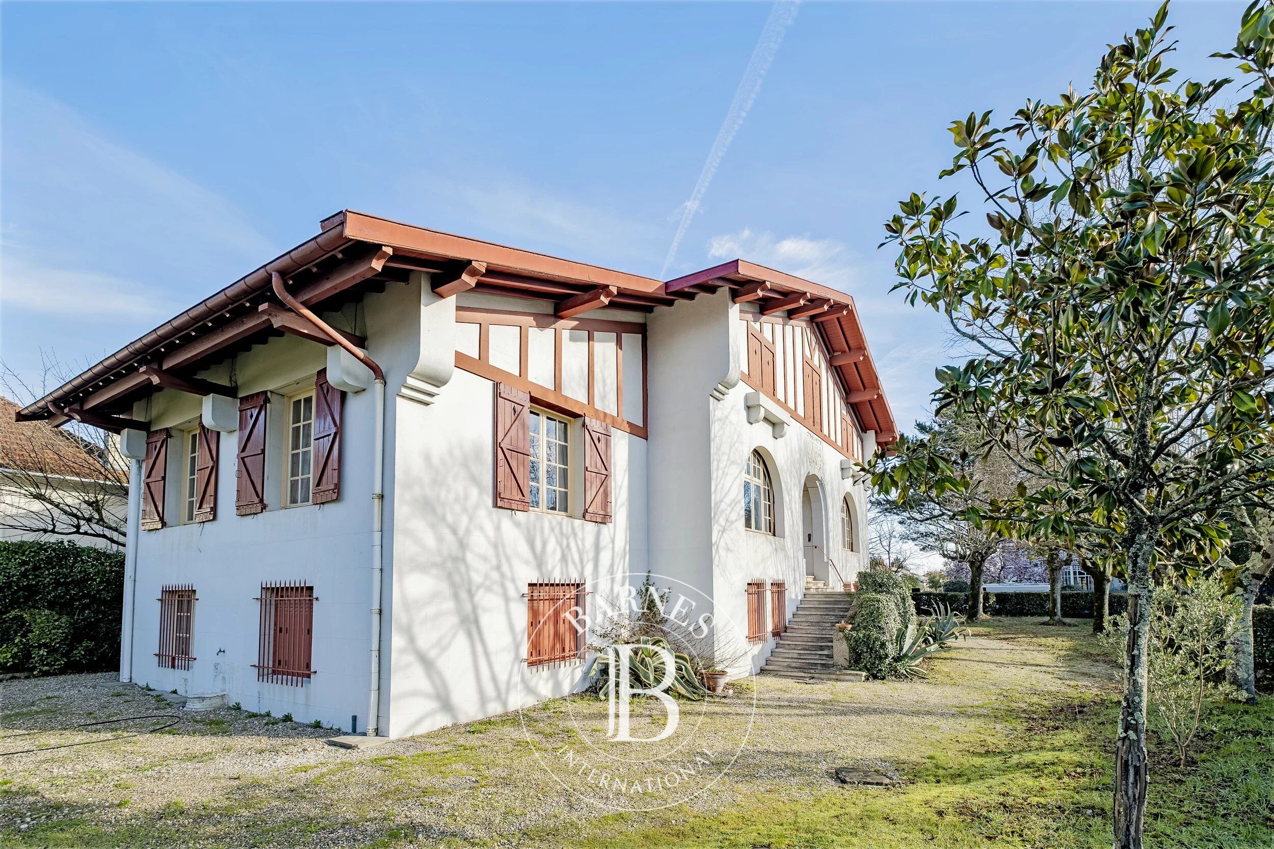 Pessac Centre - Maison de 300 m² - Jardin - Garage - picture 2