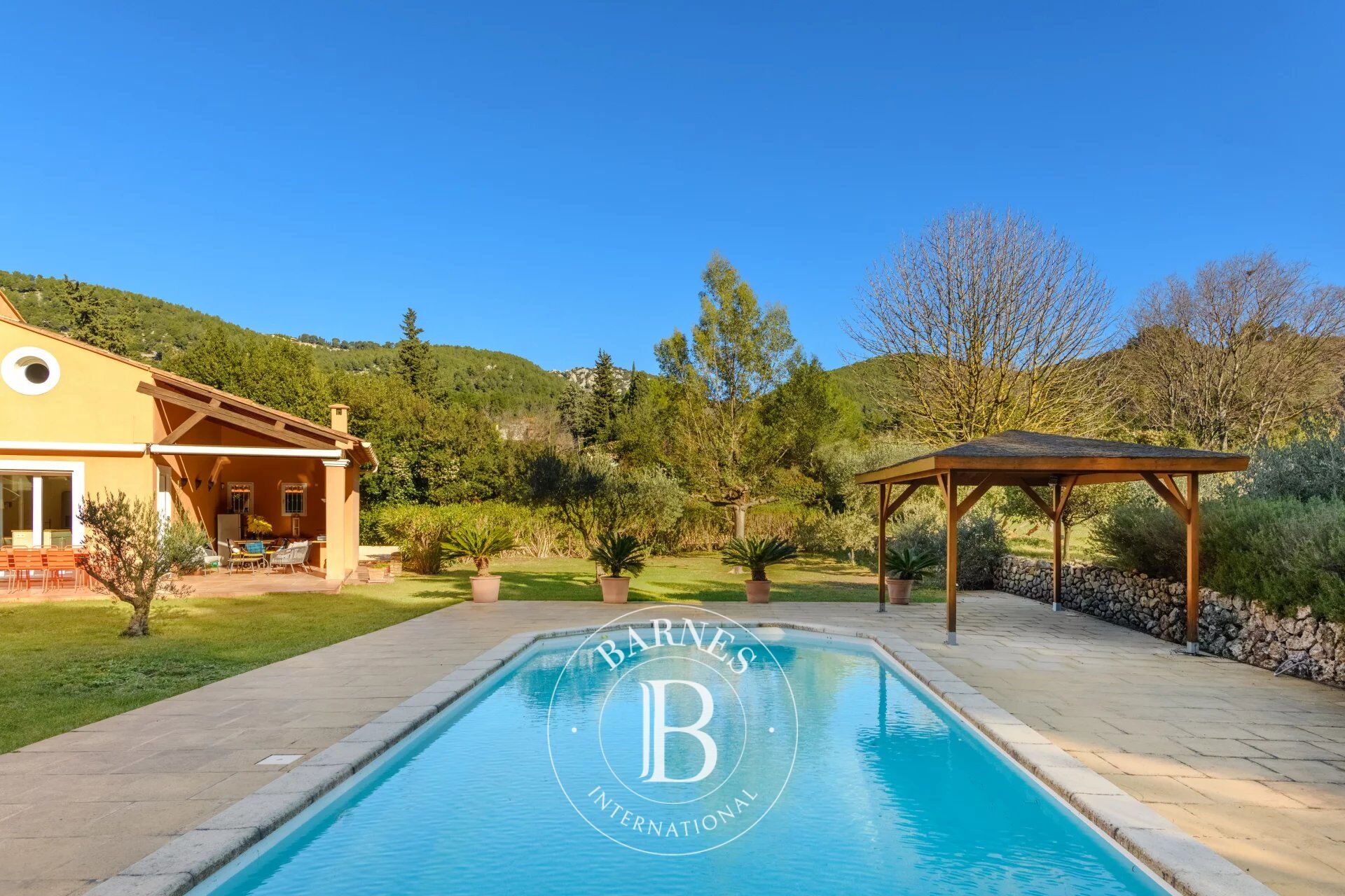 Vente - Sanary - Belle Propriété - Parfait Etat - Piscine - picture 3