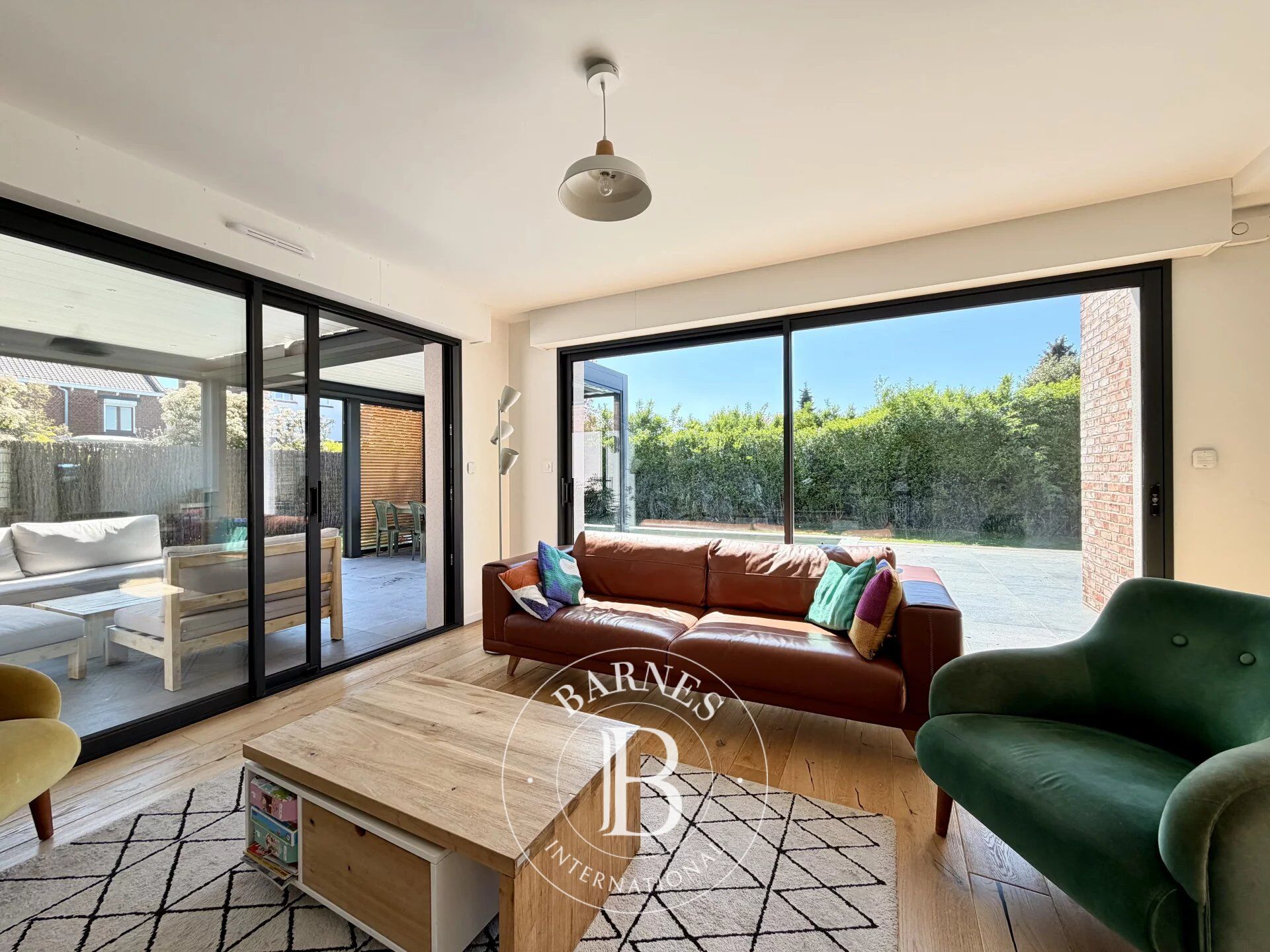 Modern detached house, 4 bedrooms, garage, swimming pool - picture 2