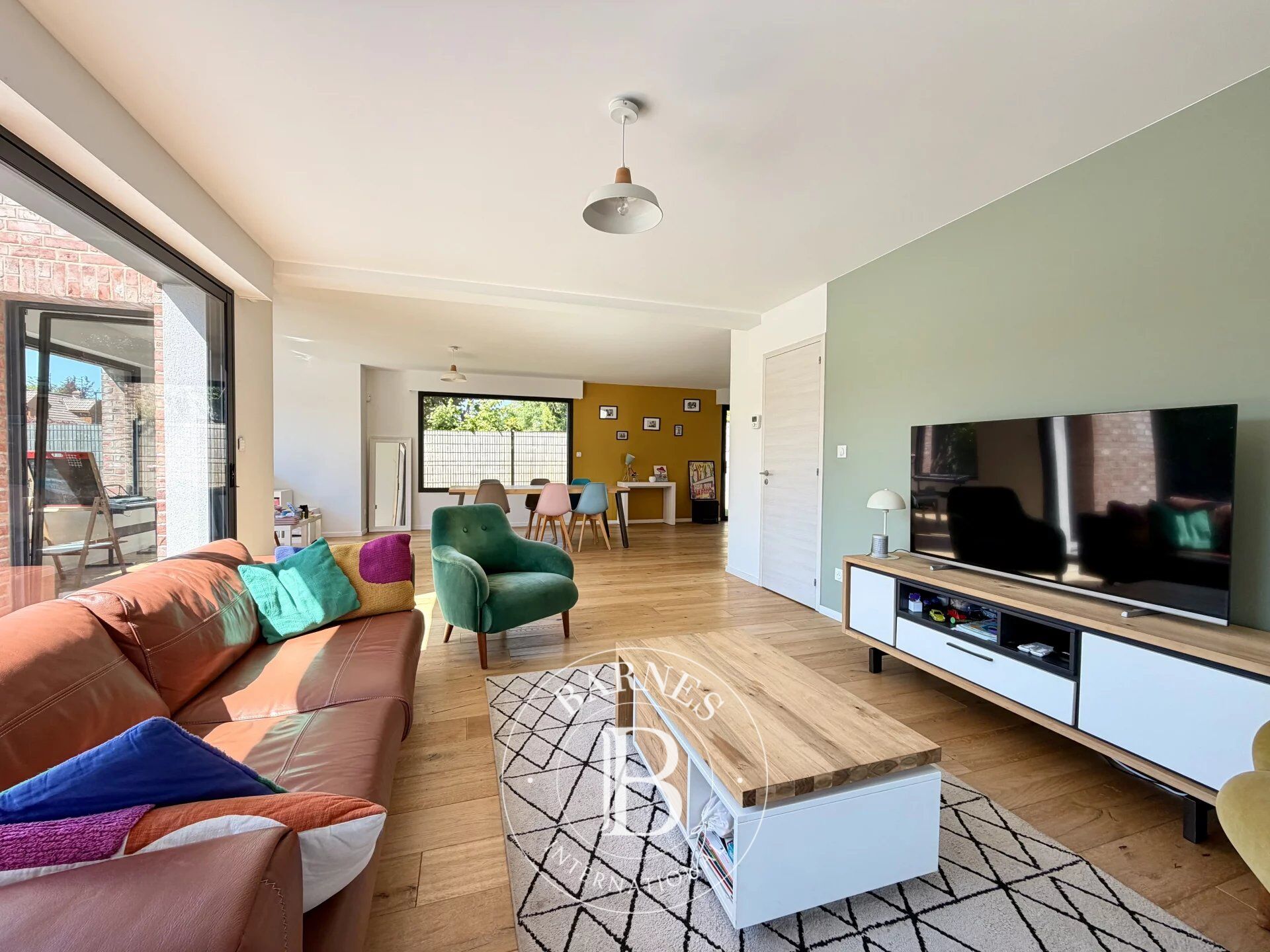 Modern detached house, 4 bedrooms, garage, swimming pool - picture 3