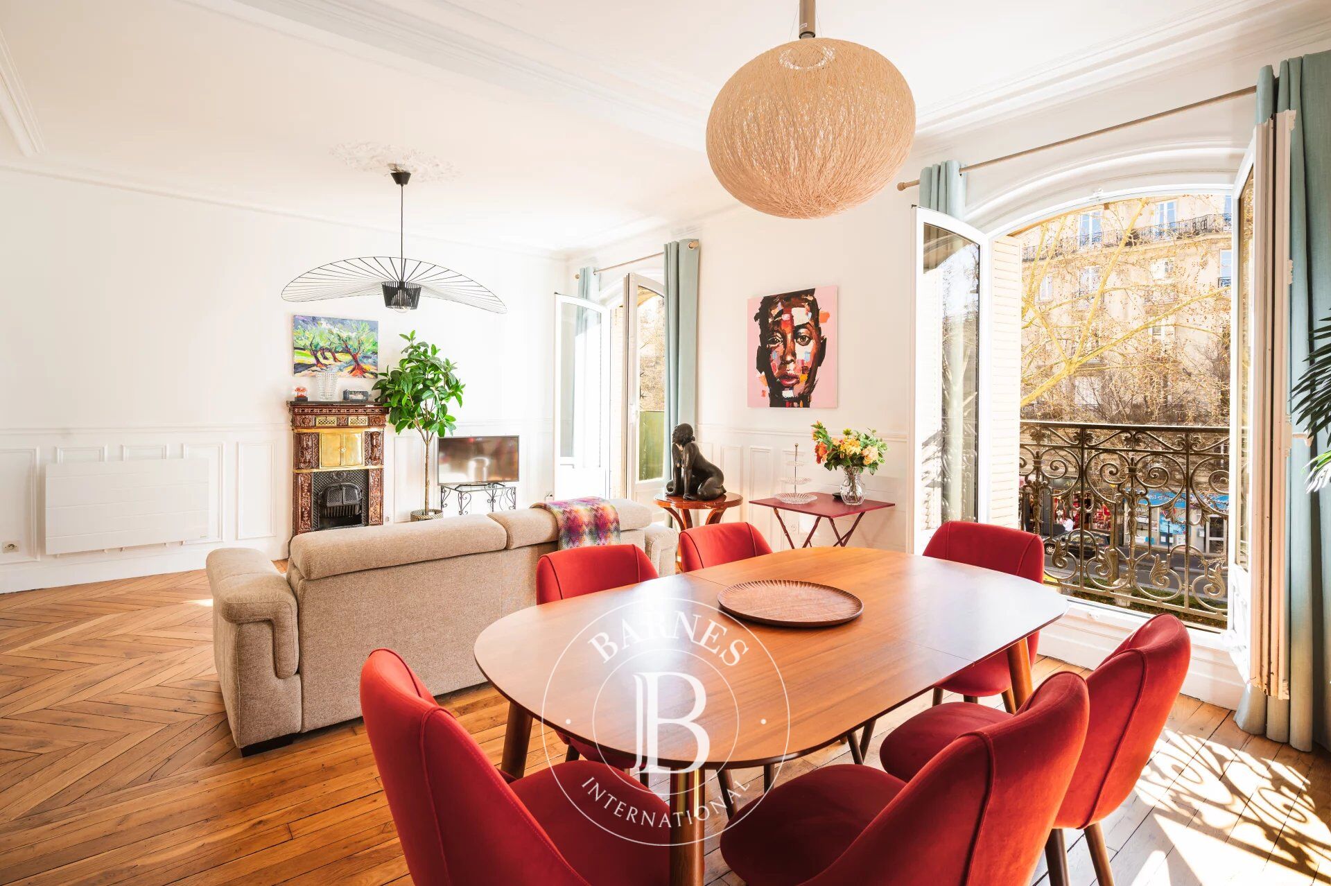 PARIS 18 - LEPIC - 1/2 CHAMBRES  - ASC - BALCON FILANT - PLEIN SUD - BELLES PRESTATIONS - picture 3