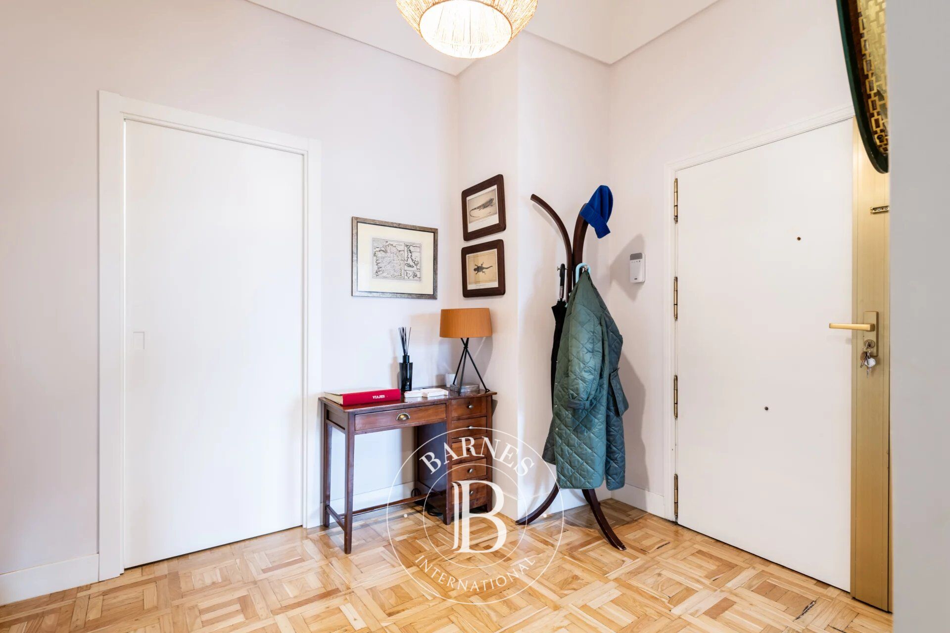 Fantástico piso en el corazón de Chamberí - picture 3