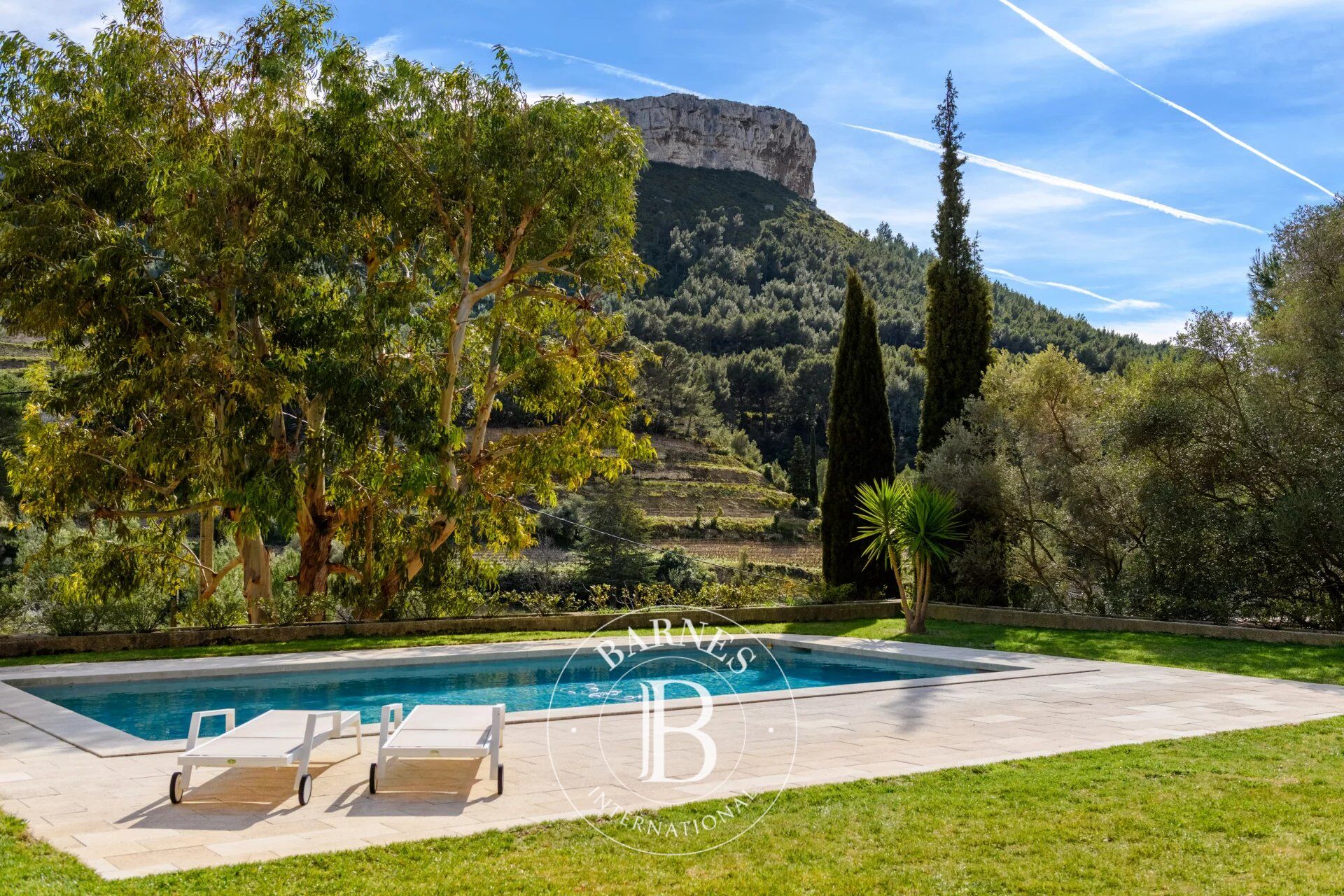 Villa Cassis - picture 1