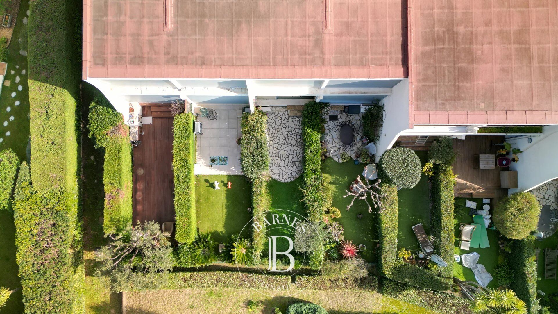 A VENDRE - 13260 - CASSIS - APPARTEMENT - REZ DE JARDIN - PARKING - picture 3