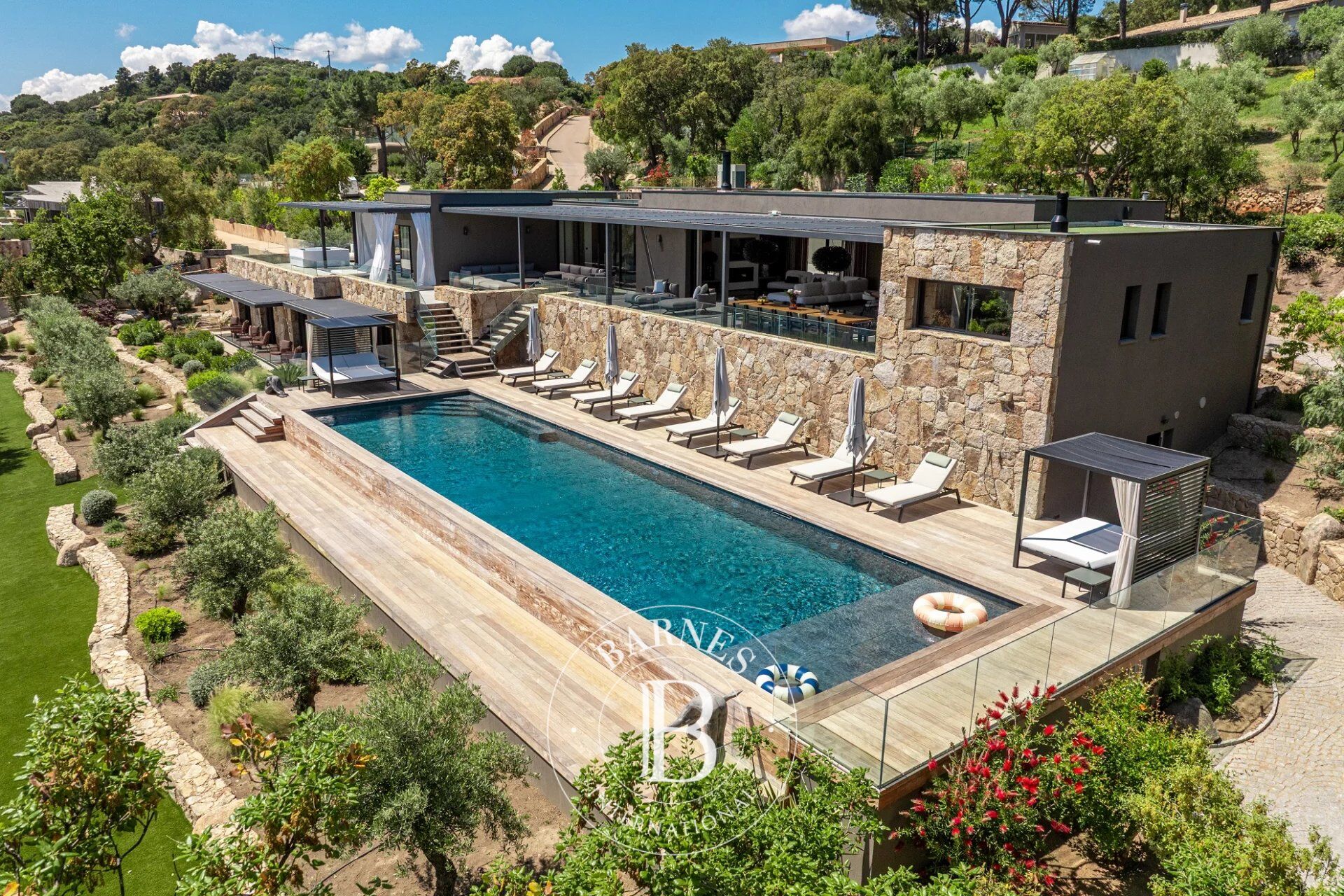 Caramontino, Hôtel Villa vue mer panoramique, 7 chambres, Piscine, Jacuzzi, Salle de sport, Plage à pied - picture 3