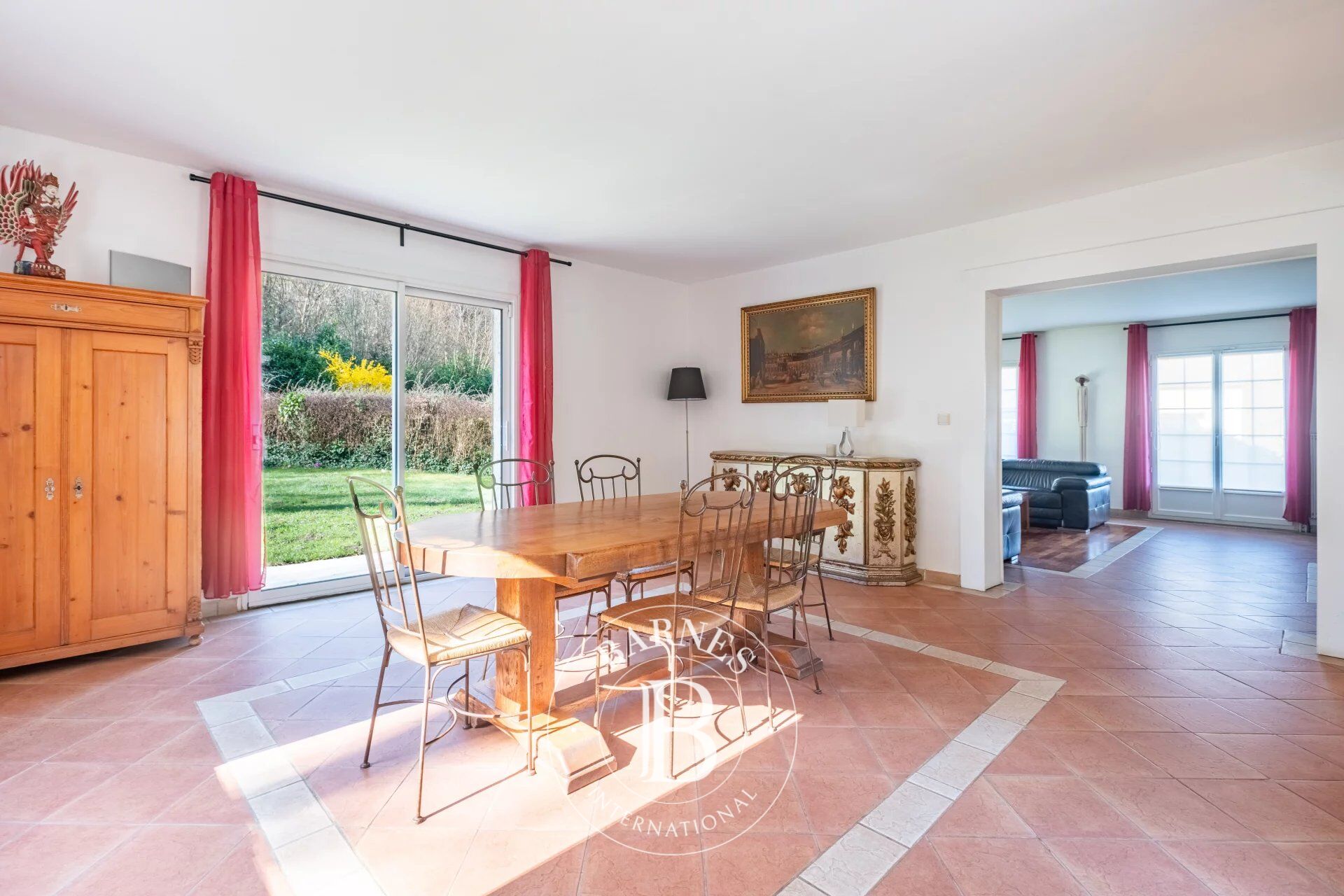 5-Bedroom House on the edge of the forest in Aigremont - picture 3