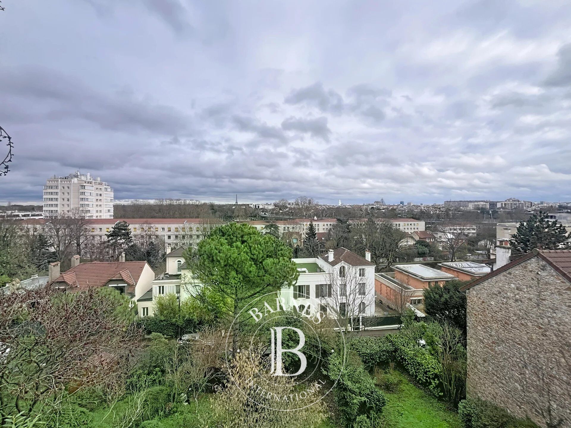 Casa Saint-Cloud - picture 1