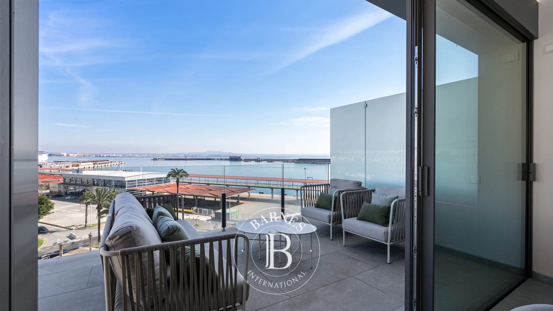 Penthouse de luxe en première ligne avec vues sur la mer et le port sur le Paseo Marítimo - picture 3