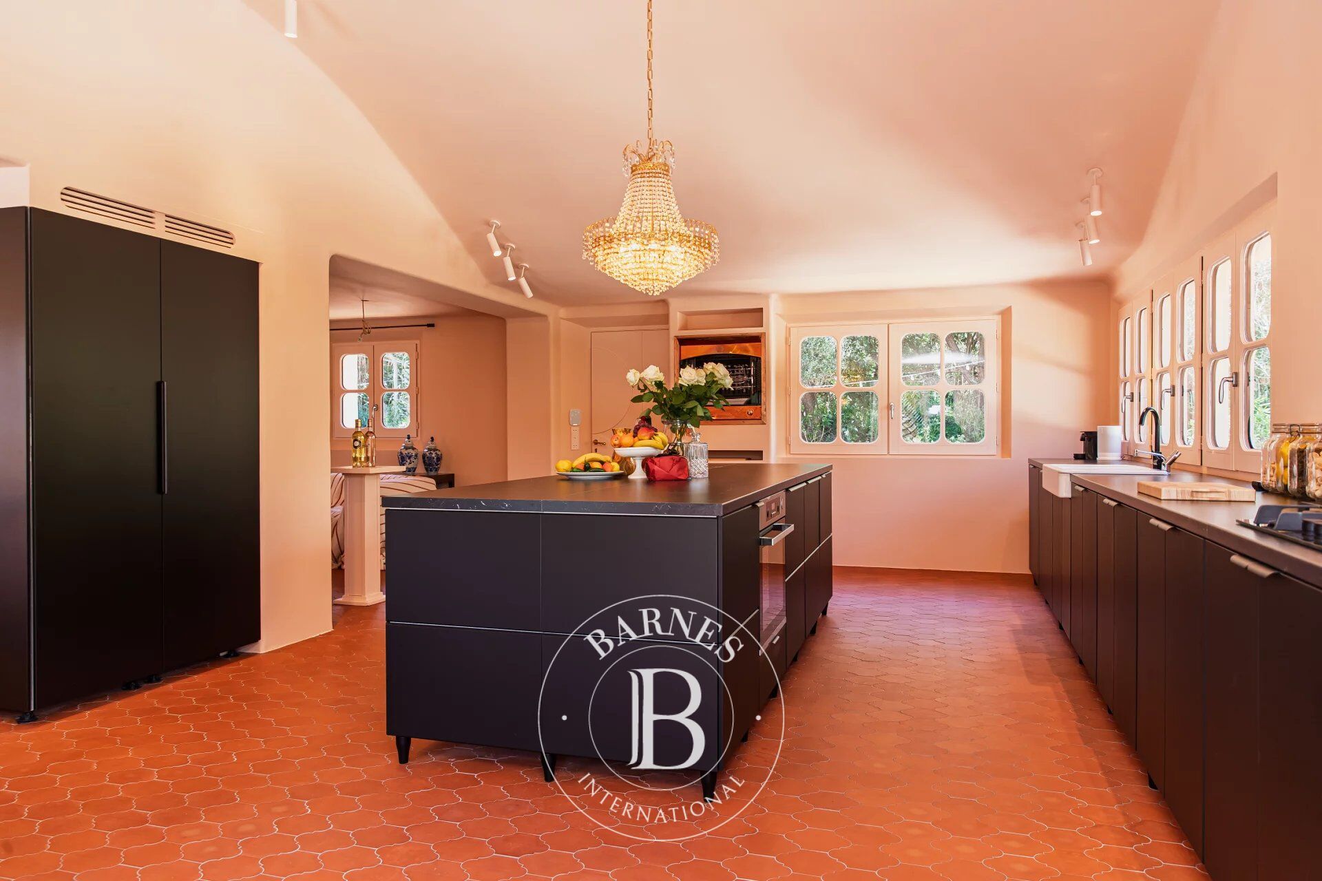 RAMATUELLE – ROUTE DES PLAGES – VILLA 6 CHAMBRES - PISCINE - picture 3