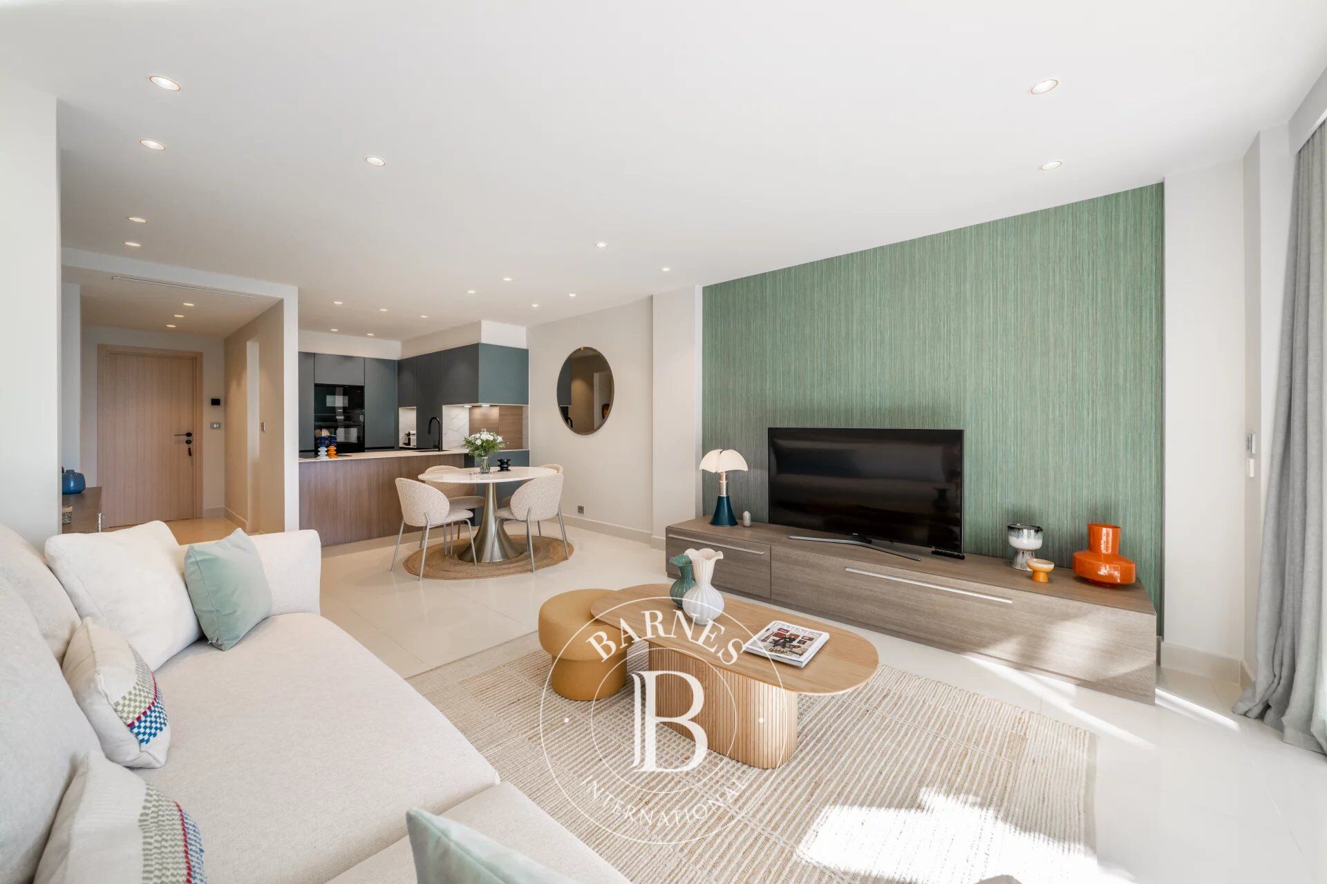 CANNES CROISETTE - 3 PIÈCES - TERRASSE - VUE MER - picture 3