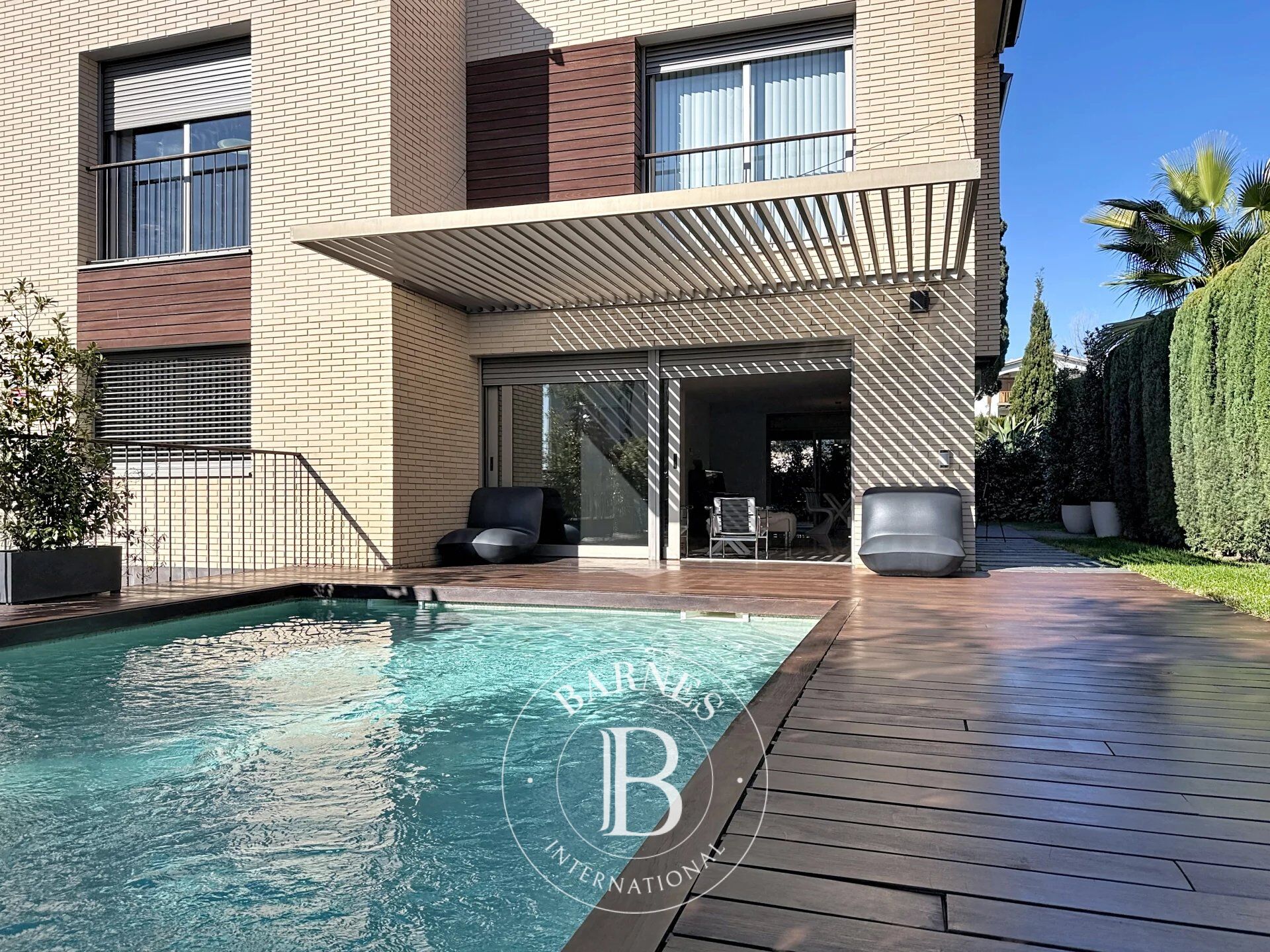 Casa independiente en venta en Vilassar de Dalt (Barcelona). - picture 2