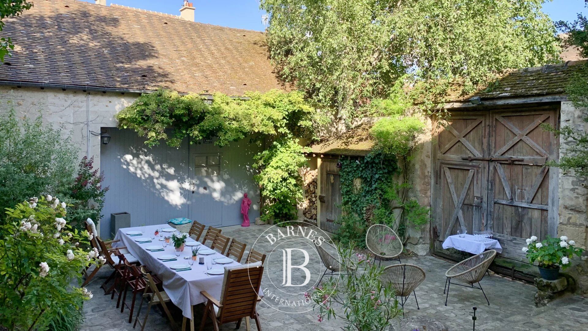 BARNES - Exclusive listing - Vieux Marly - Charming, Iconic, Unique Period House - picture 1