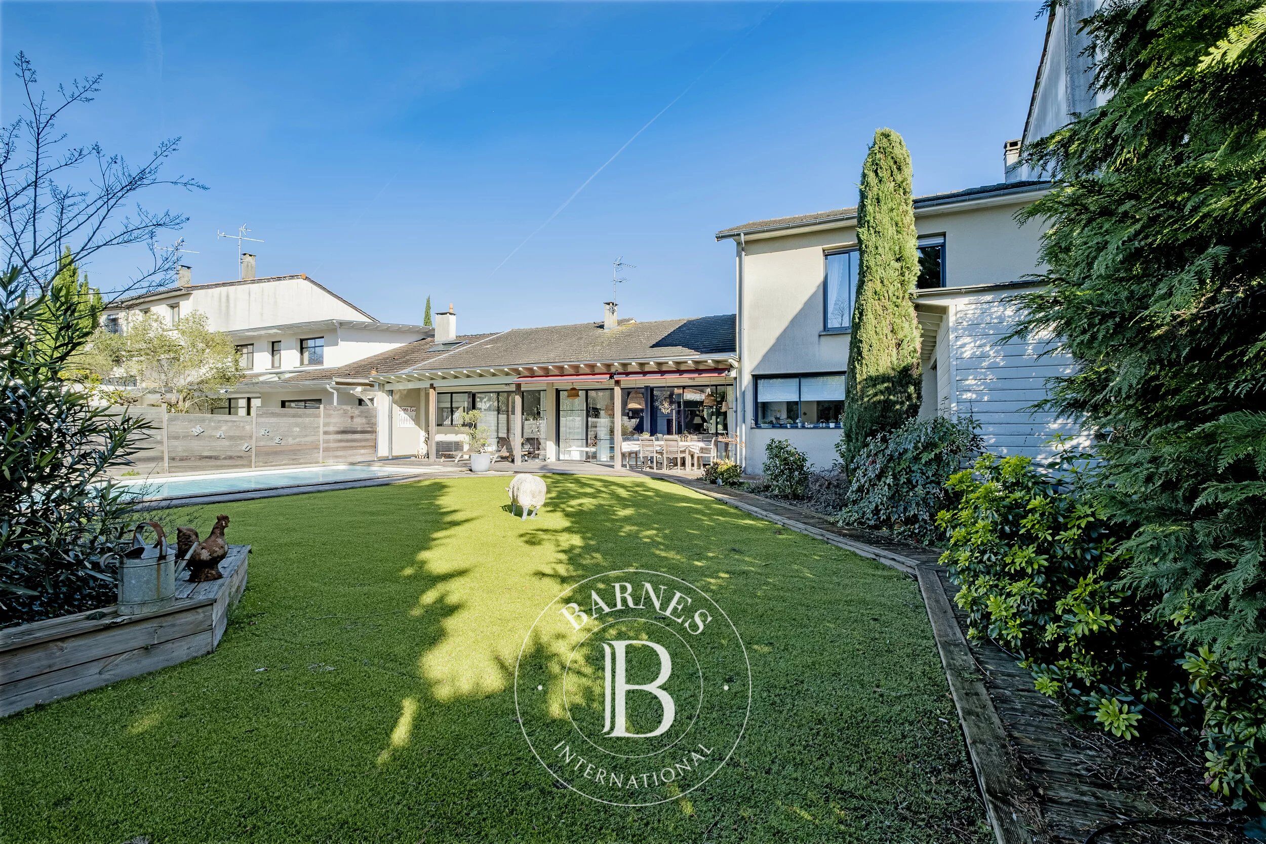 Bordeaux Caudéran - Maison contemporaine de 230 m² - Jardin - Piscine - Garage - picture 2