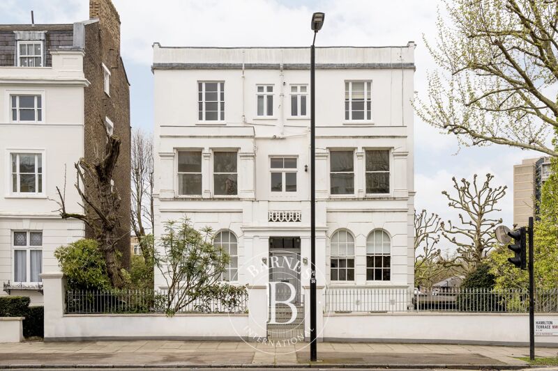 For Rent Apartment | London - picture 2