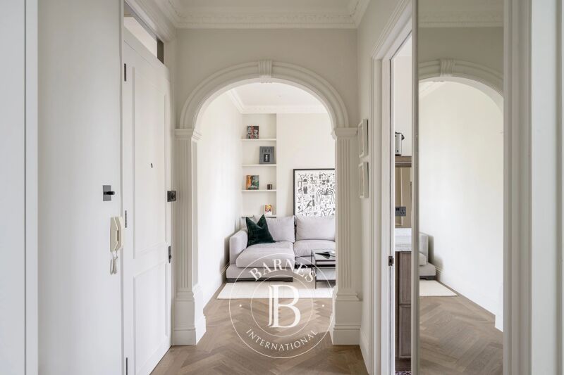 For Rent Apartment | London - picture 3