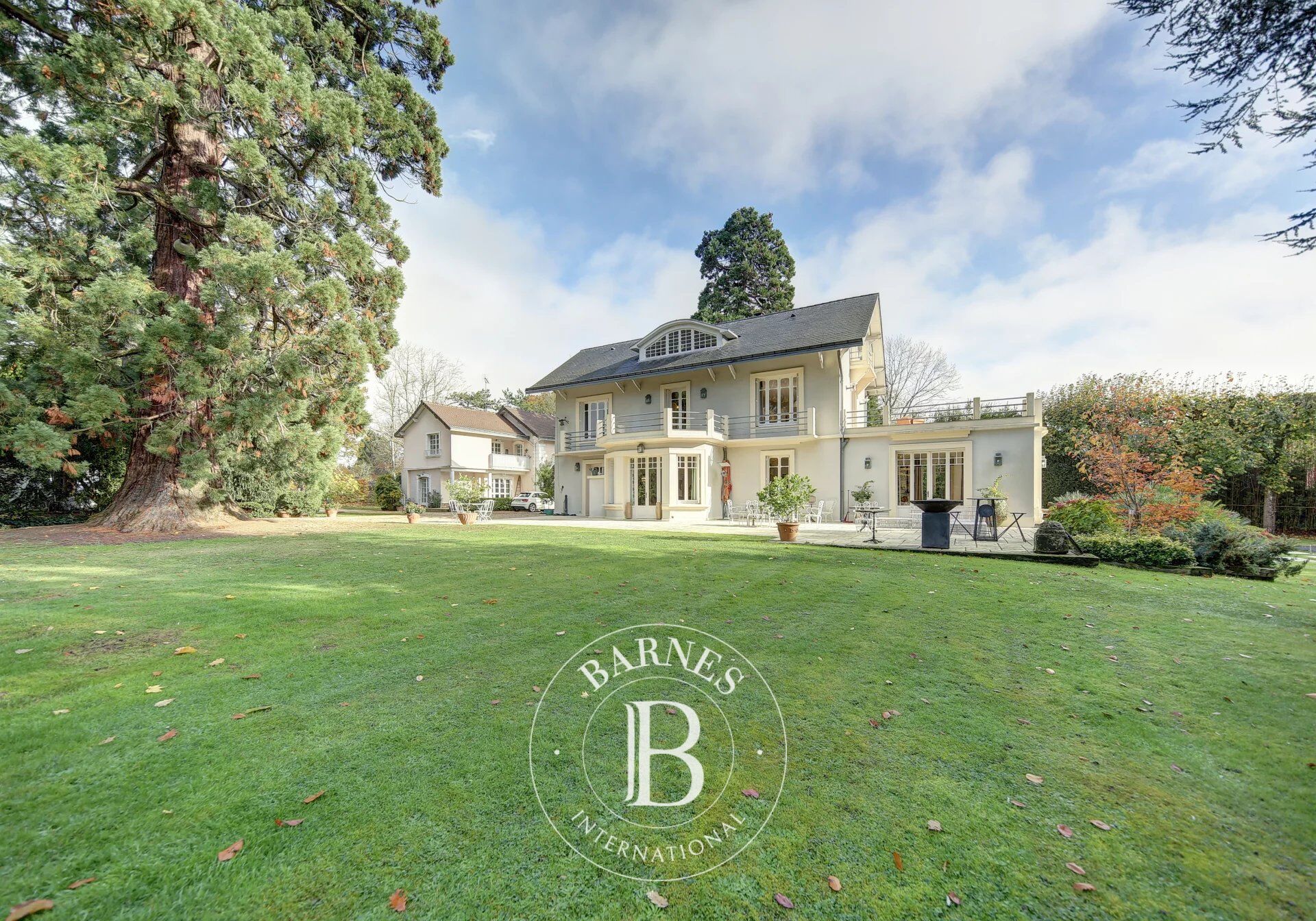 House Jouy-en-Josas - picture 2