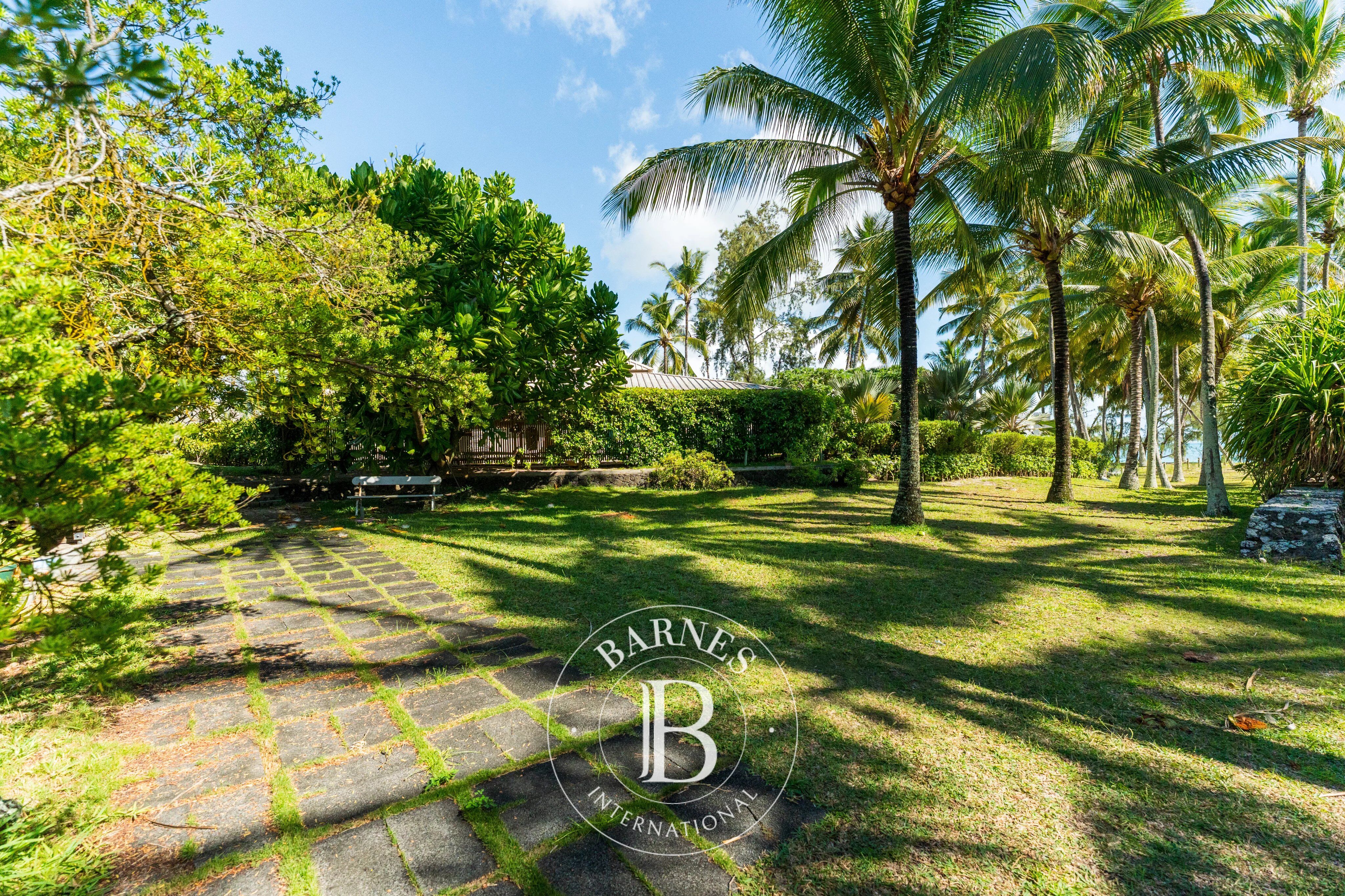 BELLE MARE - Propriété en bord de mer - 3022 m² - picture 3