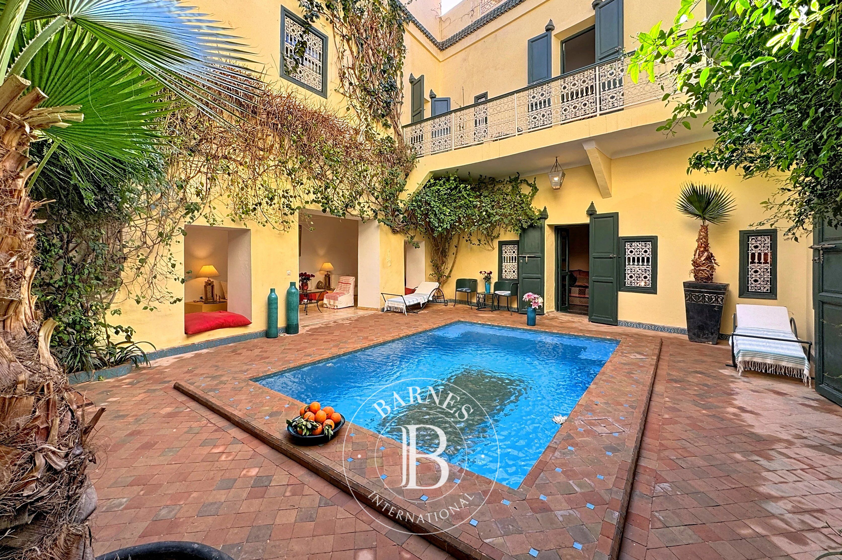 À VENDRE – SUPERBE RIAD DANS LA MEDINA SIDI BEN SLIMANE – PISCINE, 4 SUITES ET VUE ATLAS - picture 1