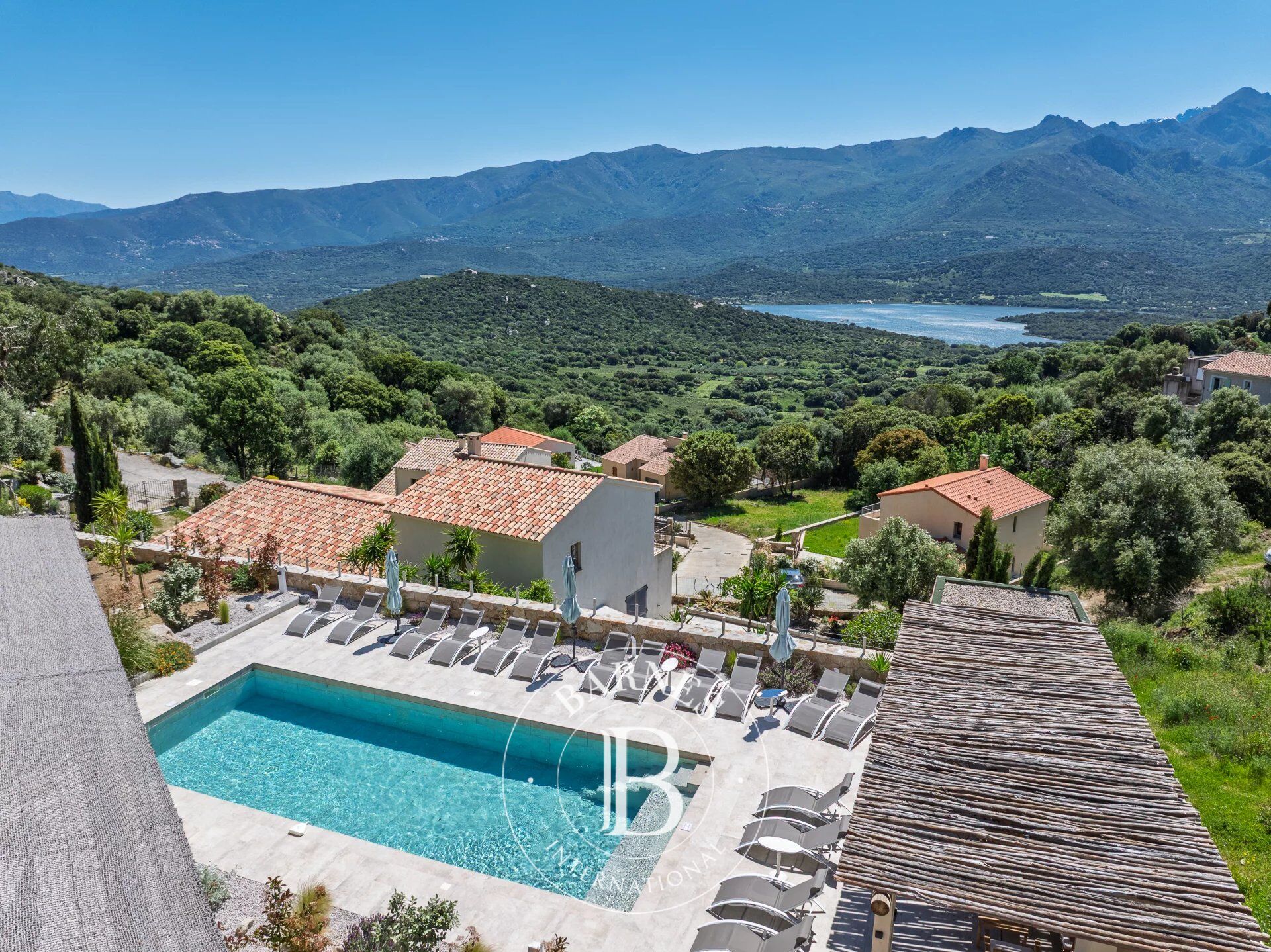 Balagne, Santa-Reparata di Balagna, 9-Bedroom Villa with Lake and Mountain Views, Pool, Gym, Sauna, Close to Île-Rousse and Beaches - picture 2
