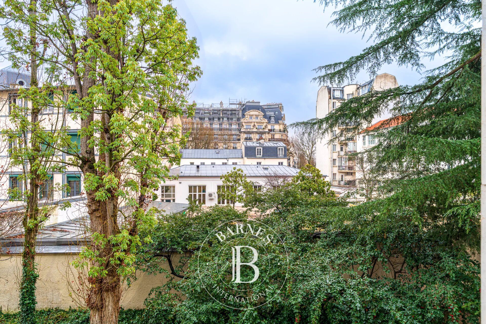 Apartment Neuilly-sur-Seine - picture 1