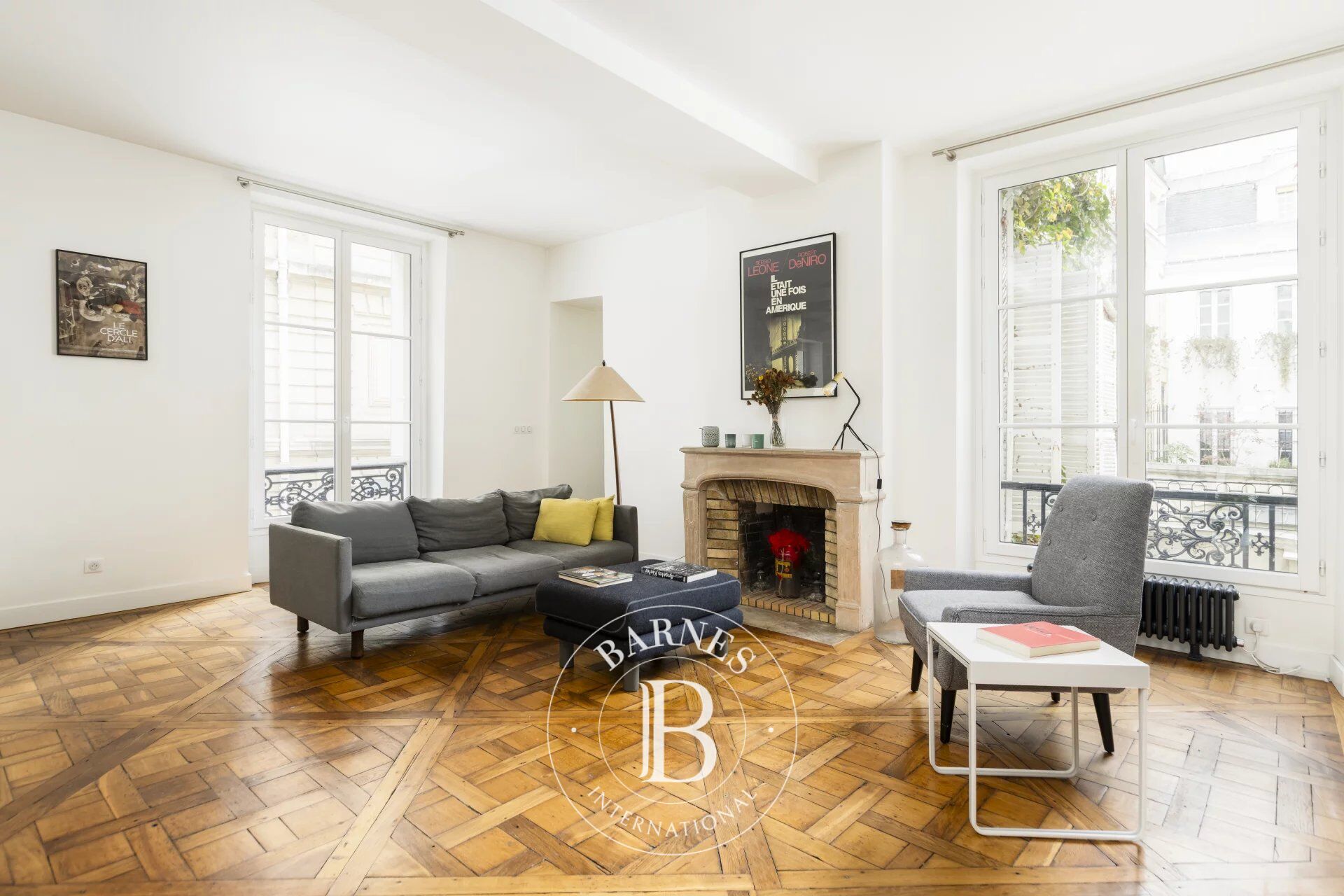 Exclusive - Off Market - Paris 6 - Monnaie - 81m² - 2 bedrooms - Bright - picture 2