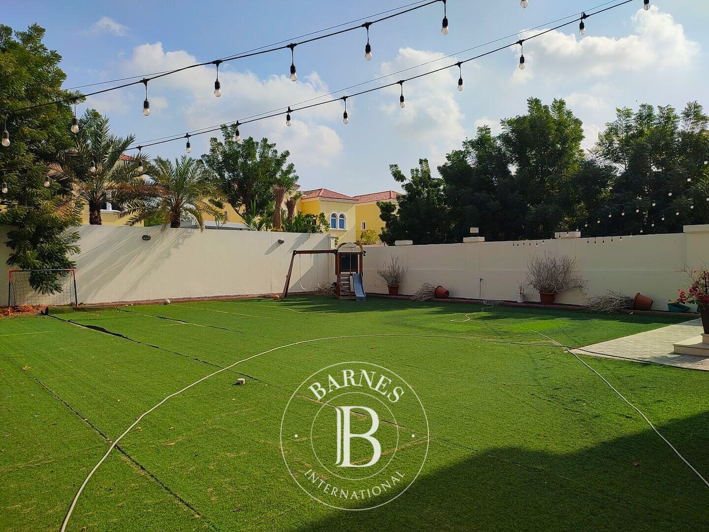 Villa Jumeirah Park - picture 3